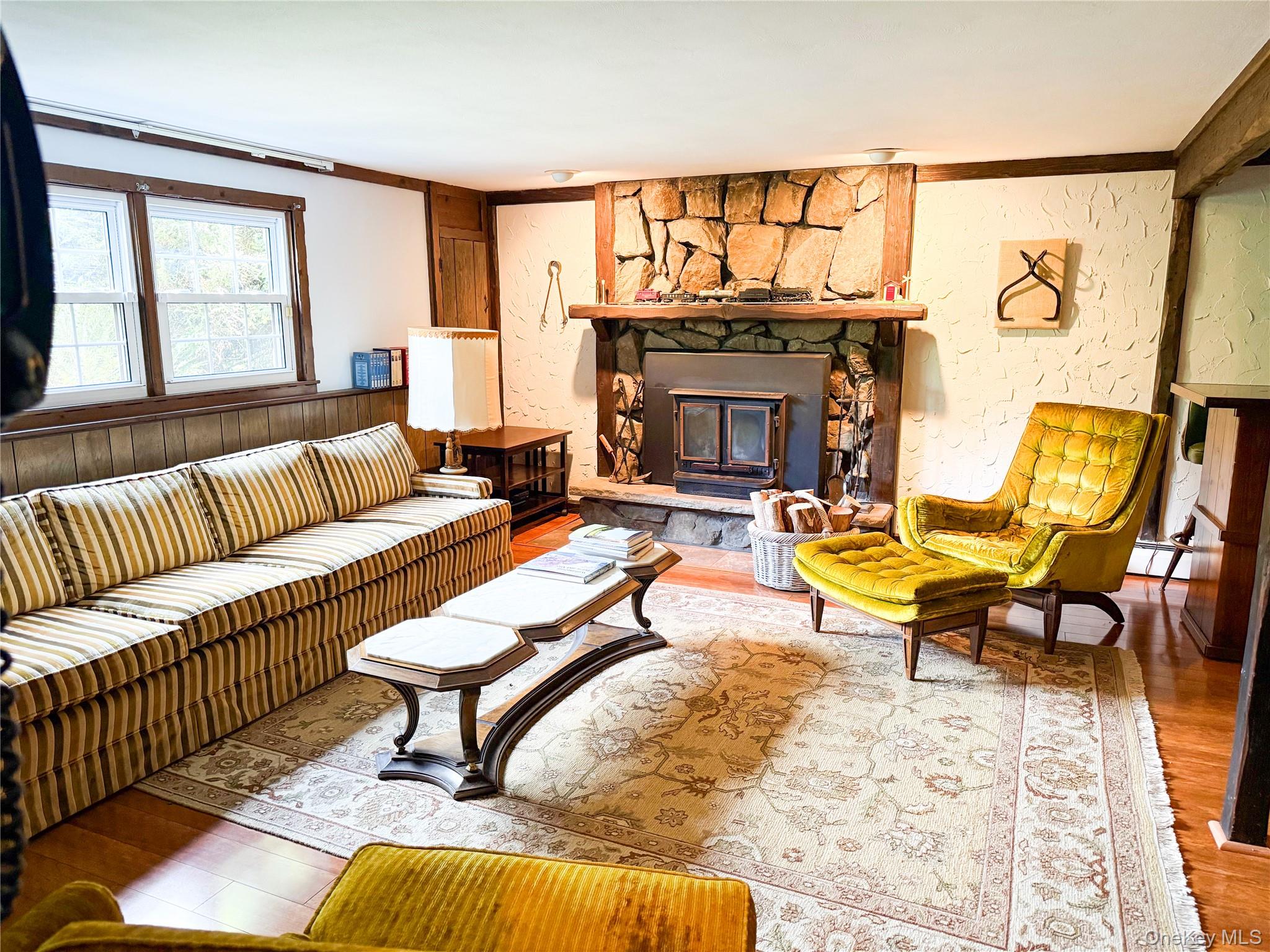 2 Myers Lane, Hyde Park, NY 12538