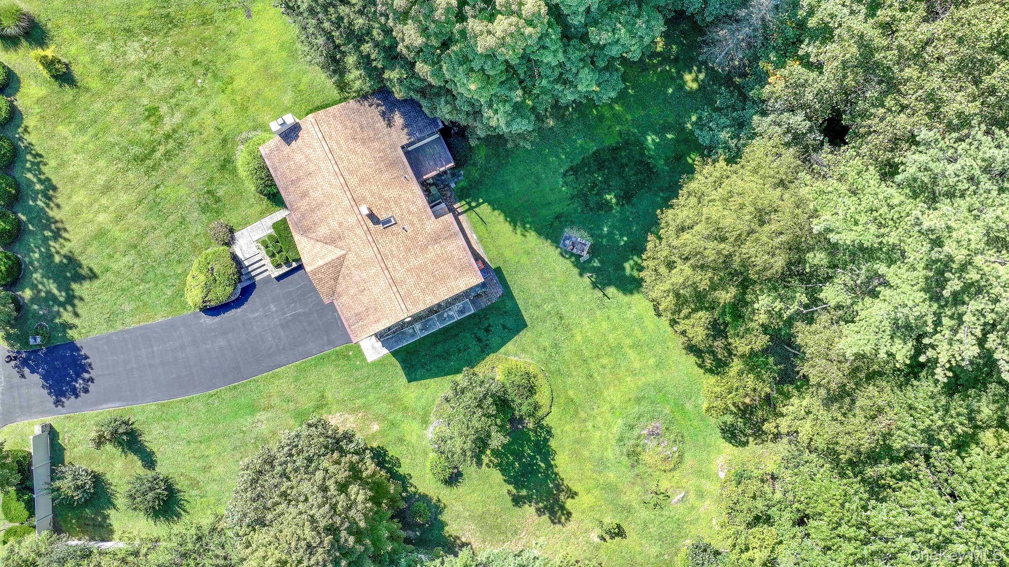 2 Myers Lane, Hyde Park, NY 12538