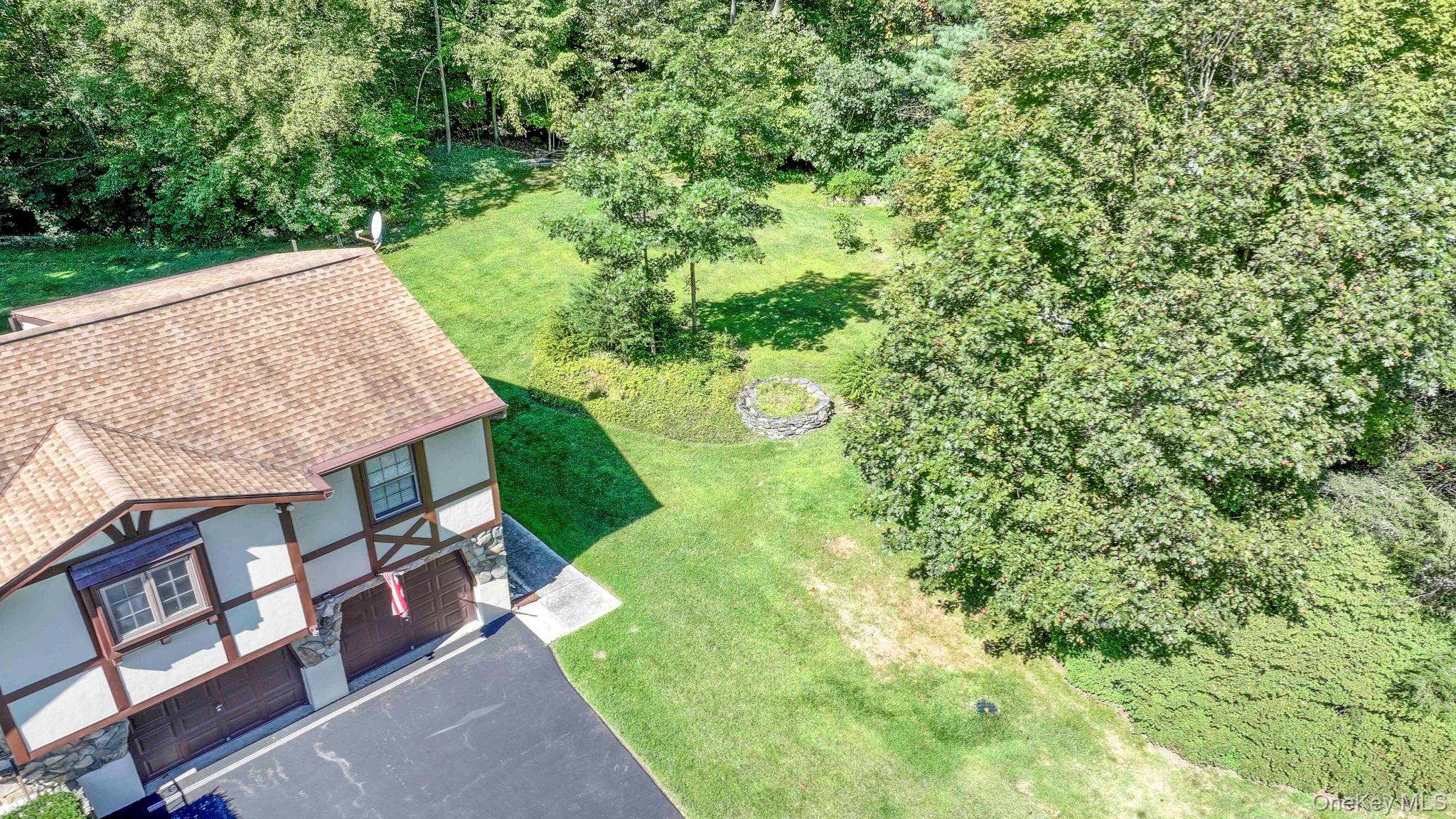 2 Myers Lane, Hyde Park, NY 12538