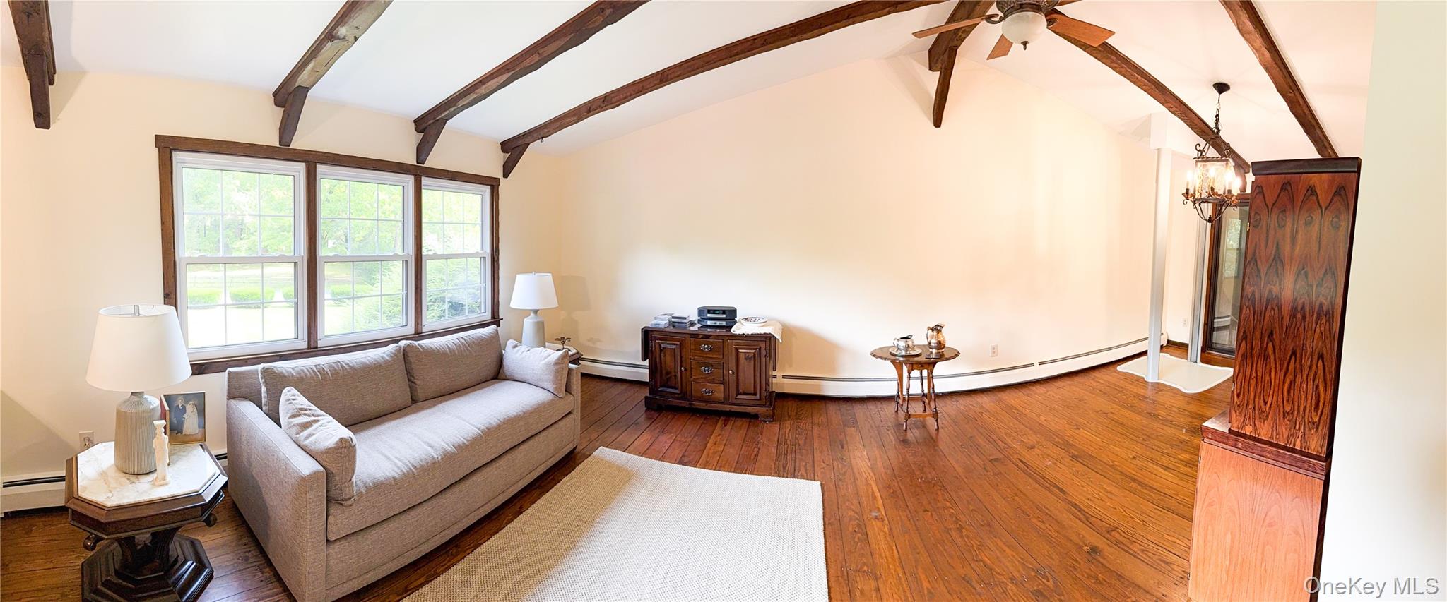 2 Myers Lane, Hyde Park, NY 12538