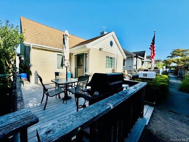 16 November Walk, Long Beach, NY 11561