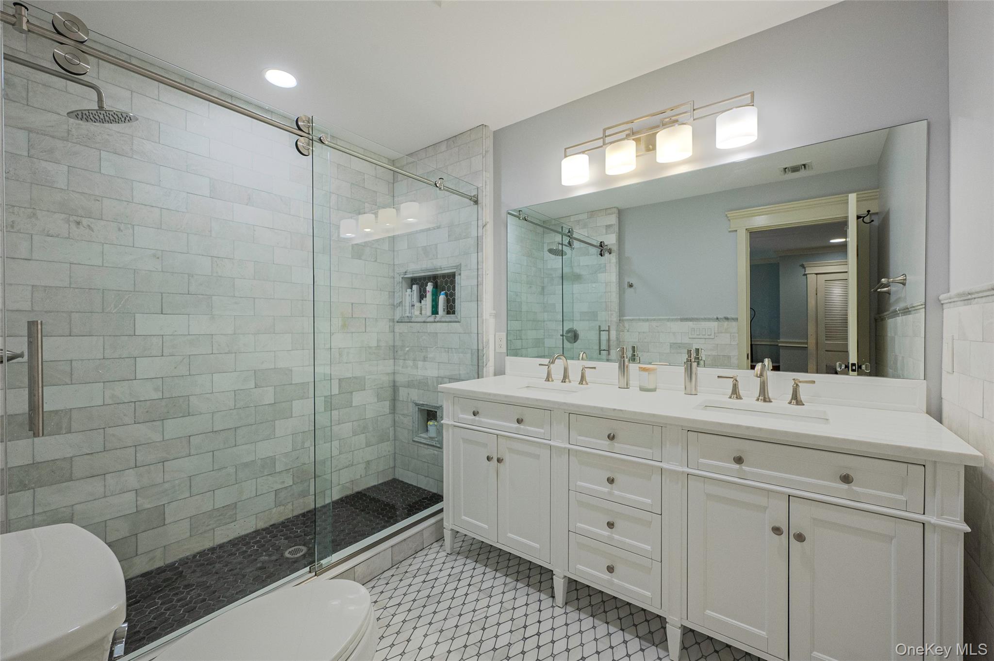 11 Sammis Street, Huntington, NY 11743