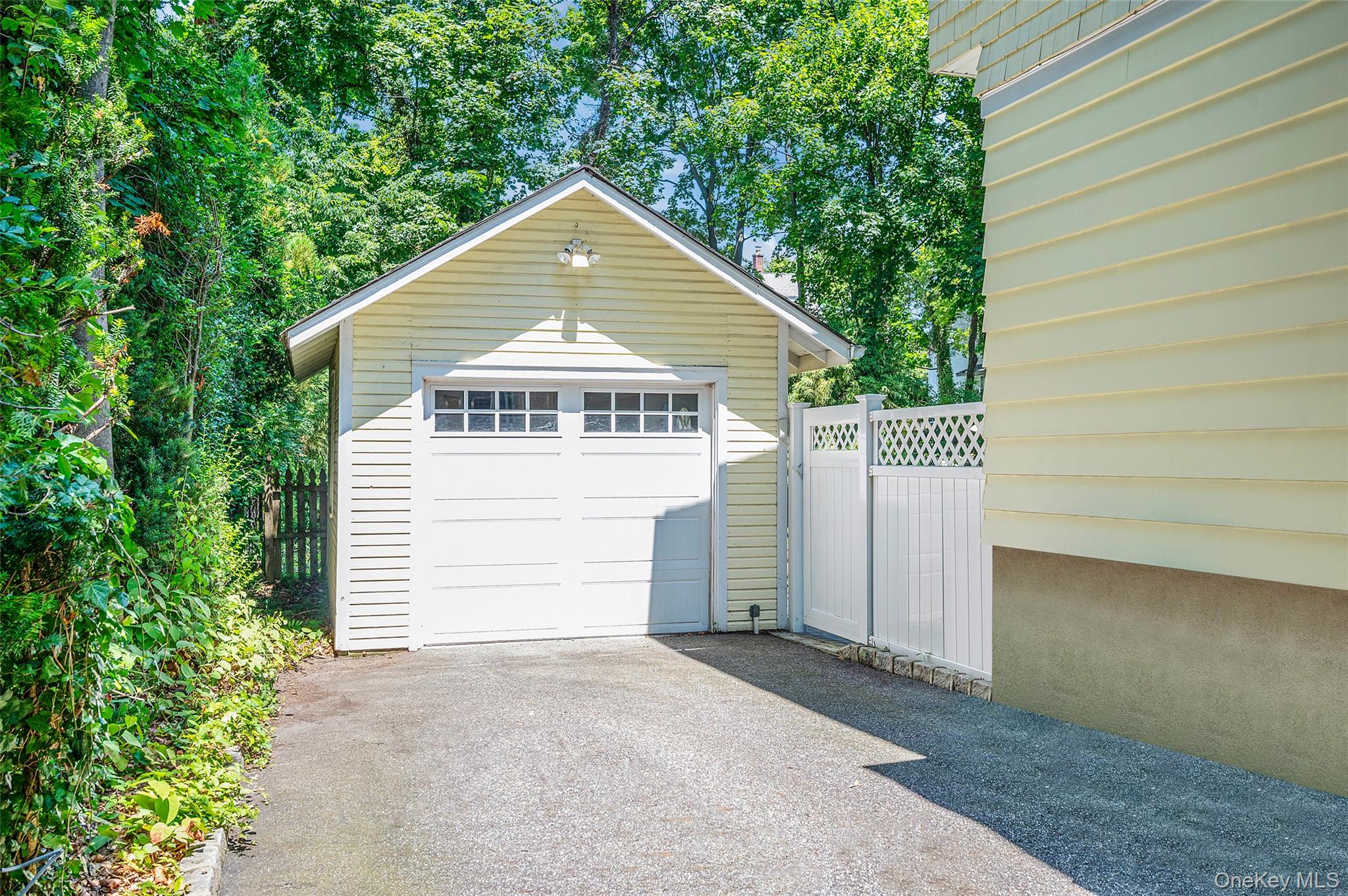 11 Sammis Street, Huntington, NY 11743