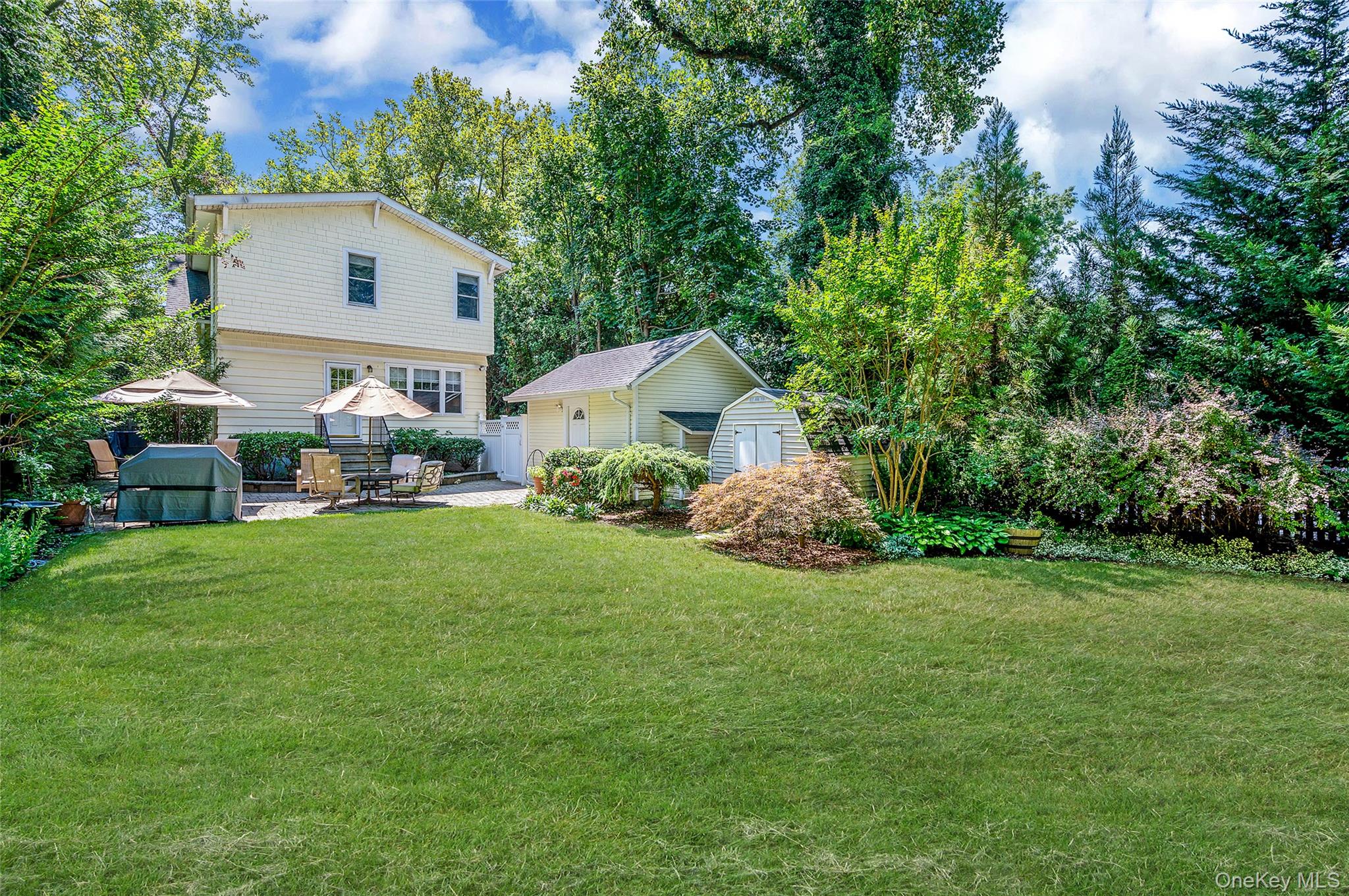 11 Sammis Street, Huntington, NY 11743