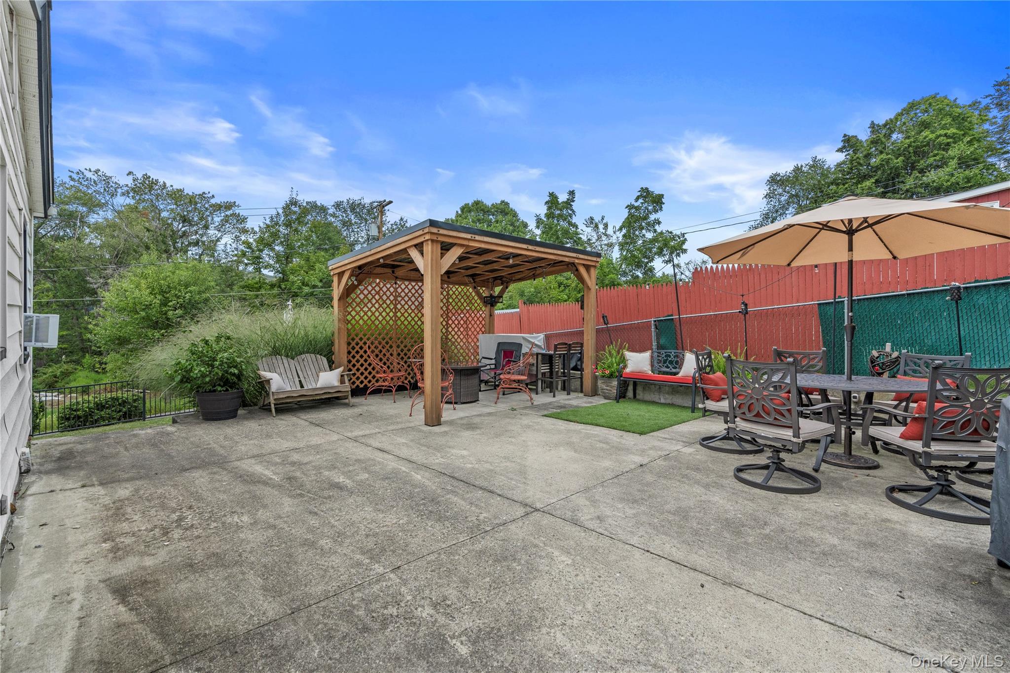 2 Glenbrook Road, Carmel, NY 10512