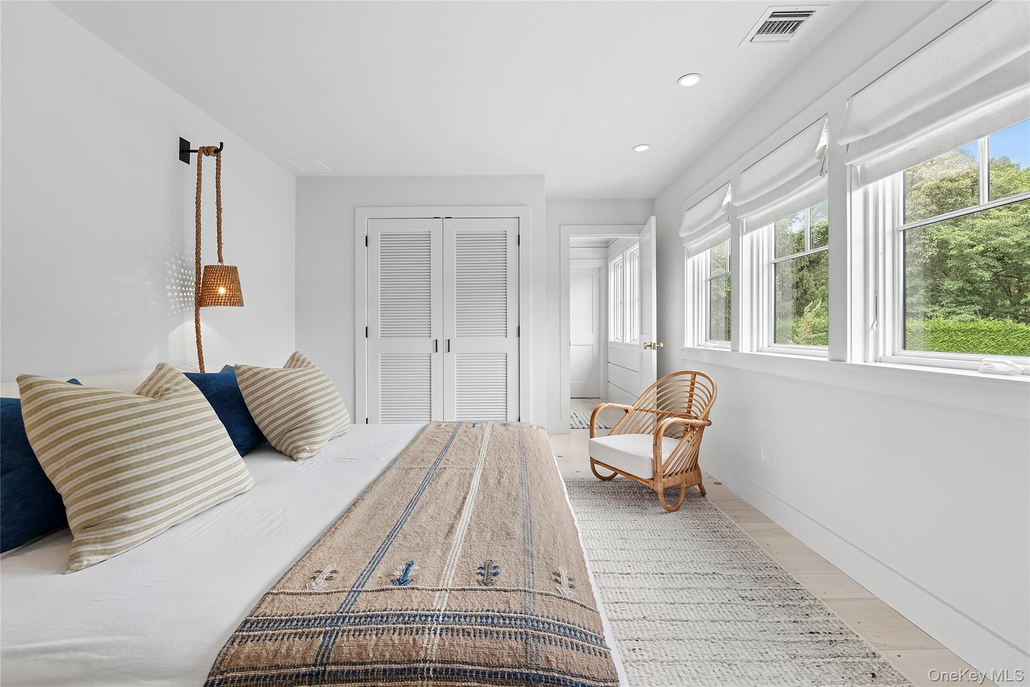 42 Hedge Row Lane, East Hampton, NY 11937