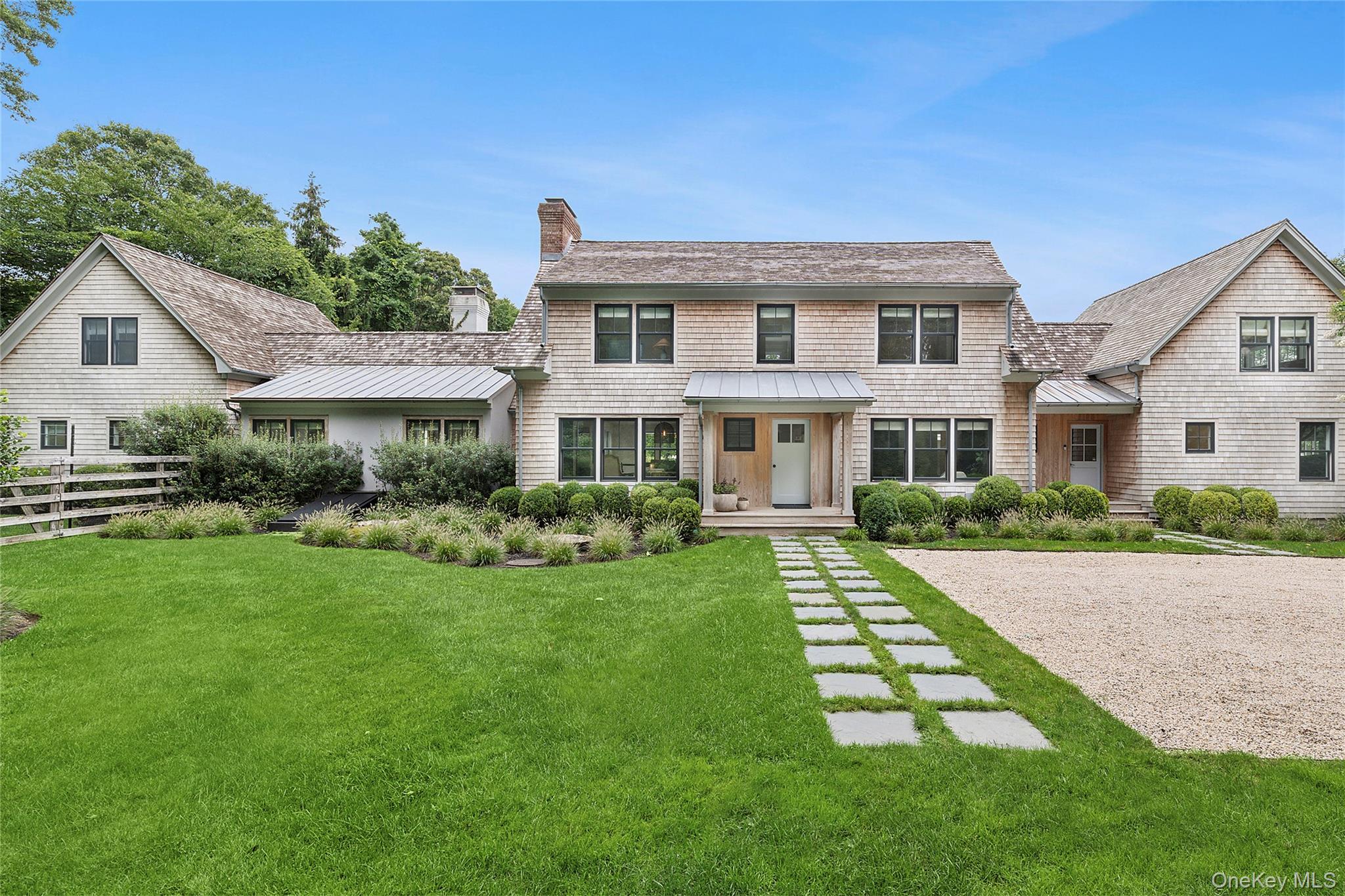 42 Hedge Row Lane, East Hampton, NY 11937