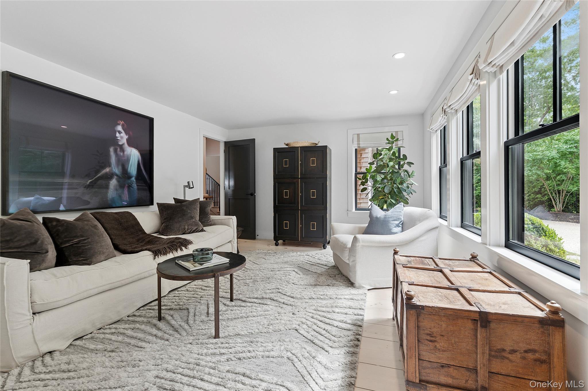 42 Hedge Row Lane, East Hampton, NY 11937