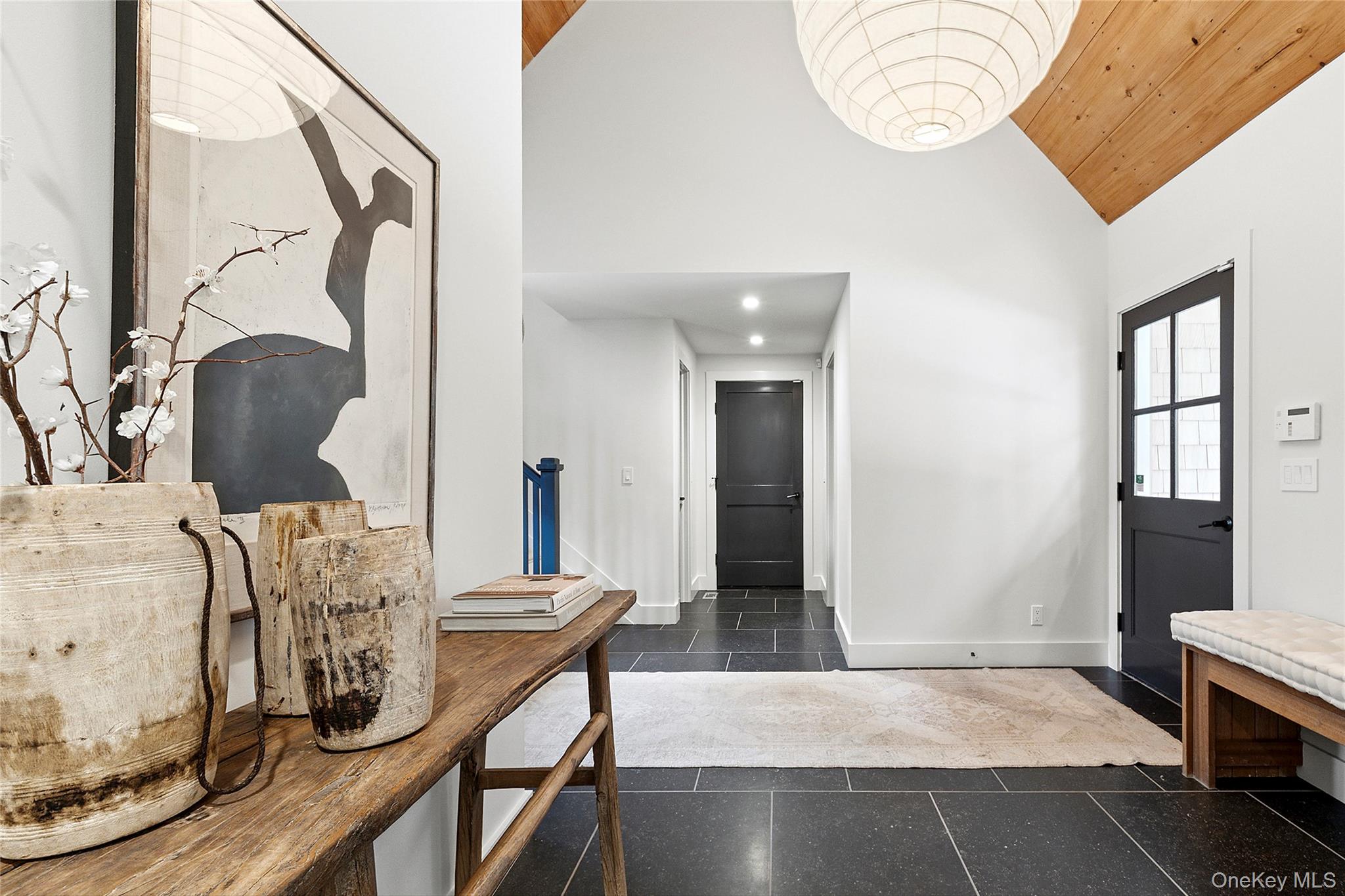 42 Hedge Row Lane, East Hampton, NY 11937