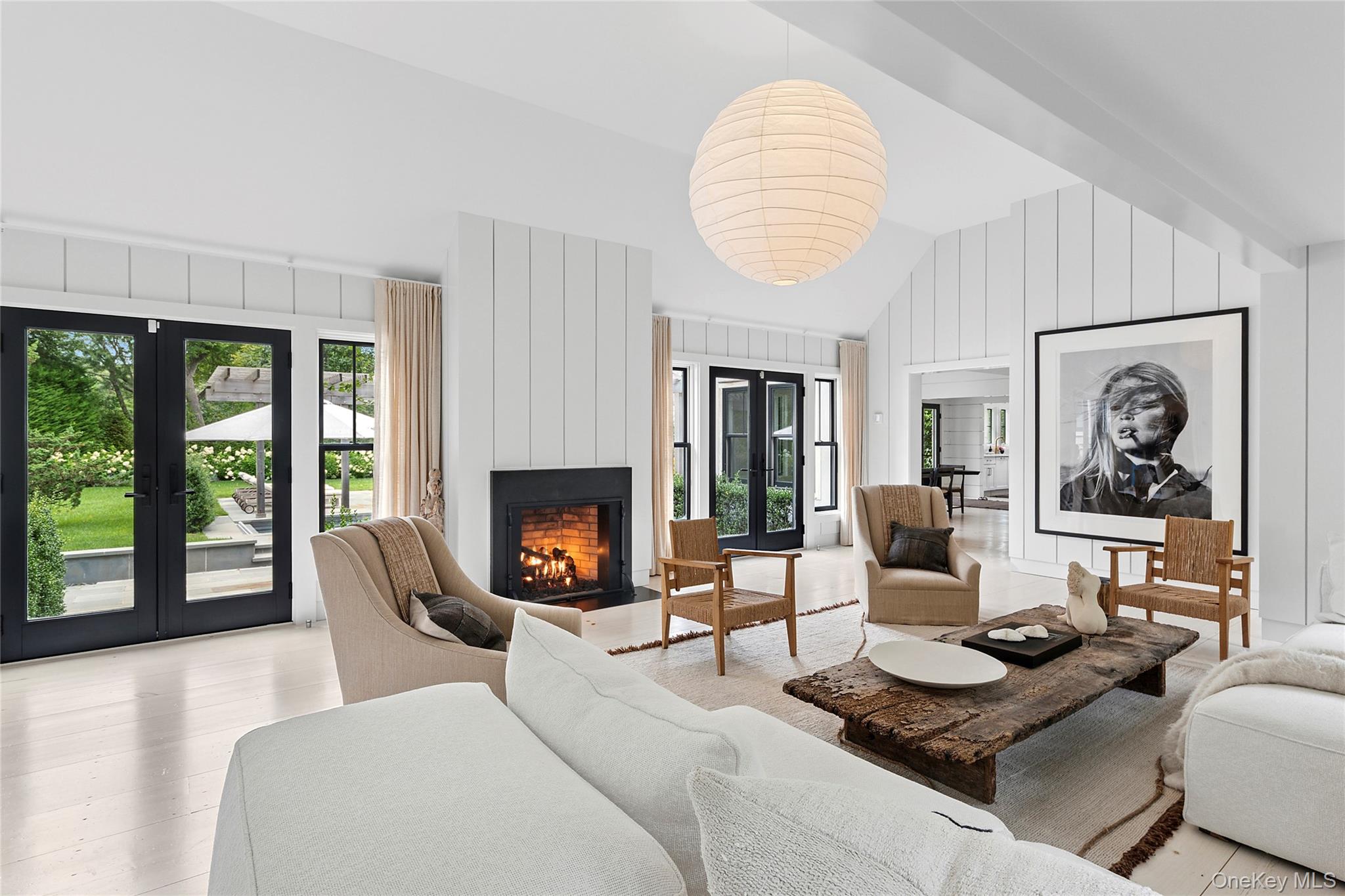 42 Hedge Row Lane, East Hampton, NY 11937