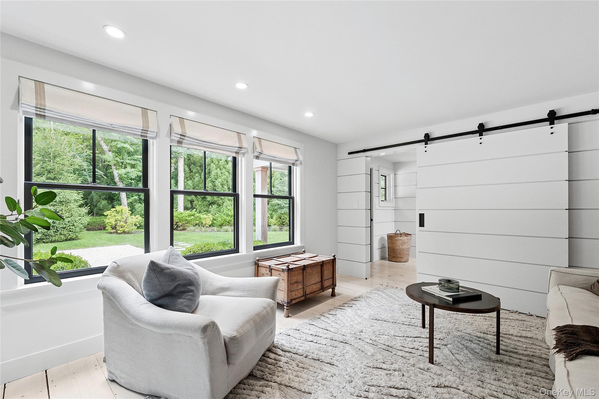 42 Hedge Row Lane, East Hampton, NY 11937