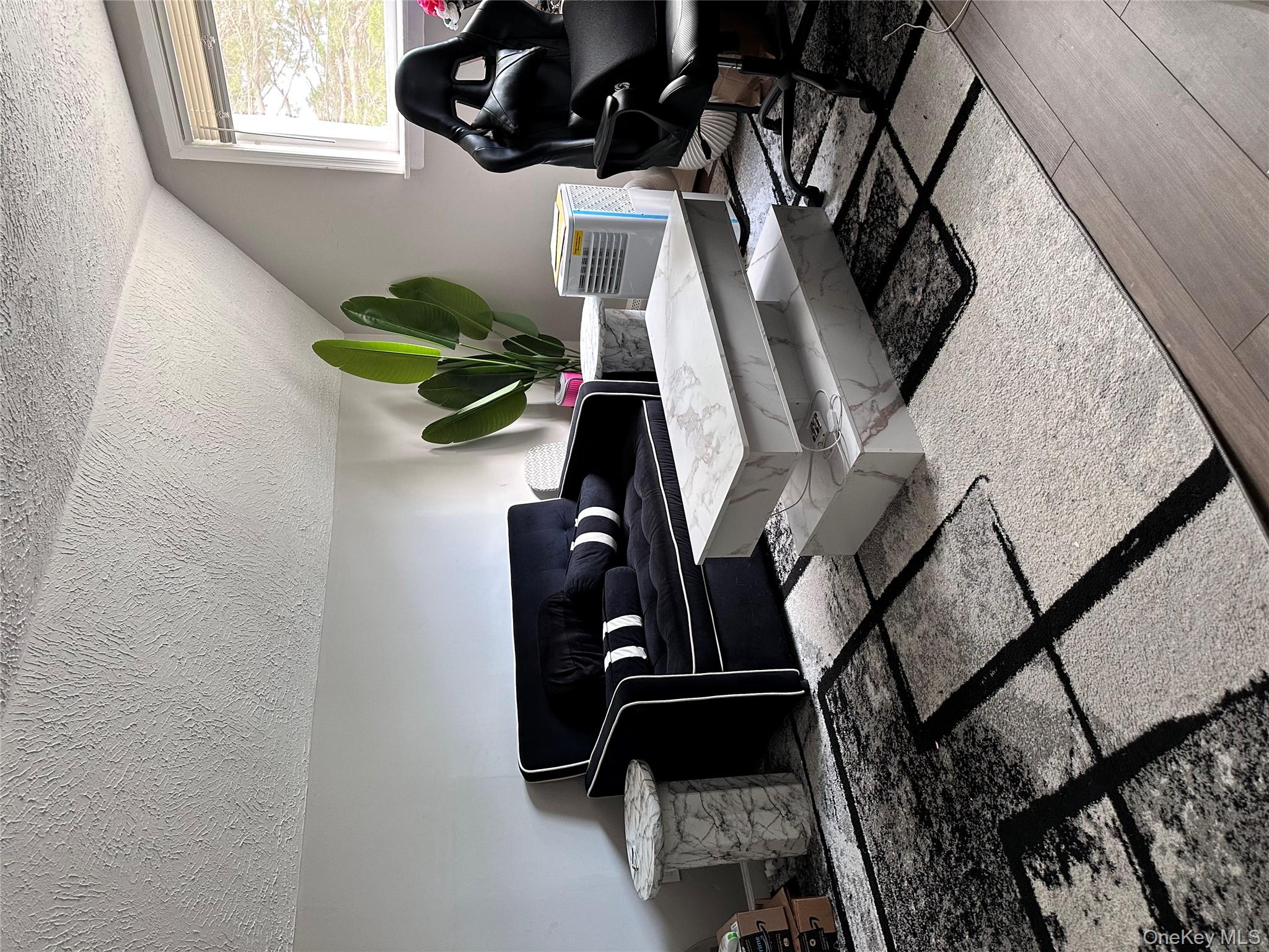 55 31st Street S, Wyandanch, NY 11798