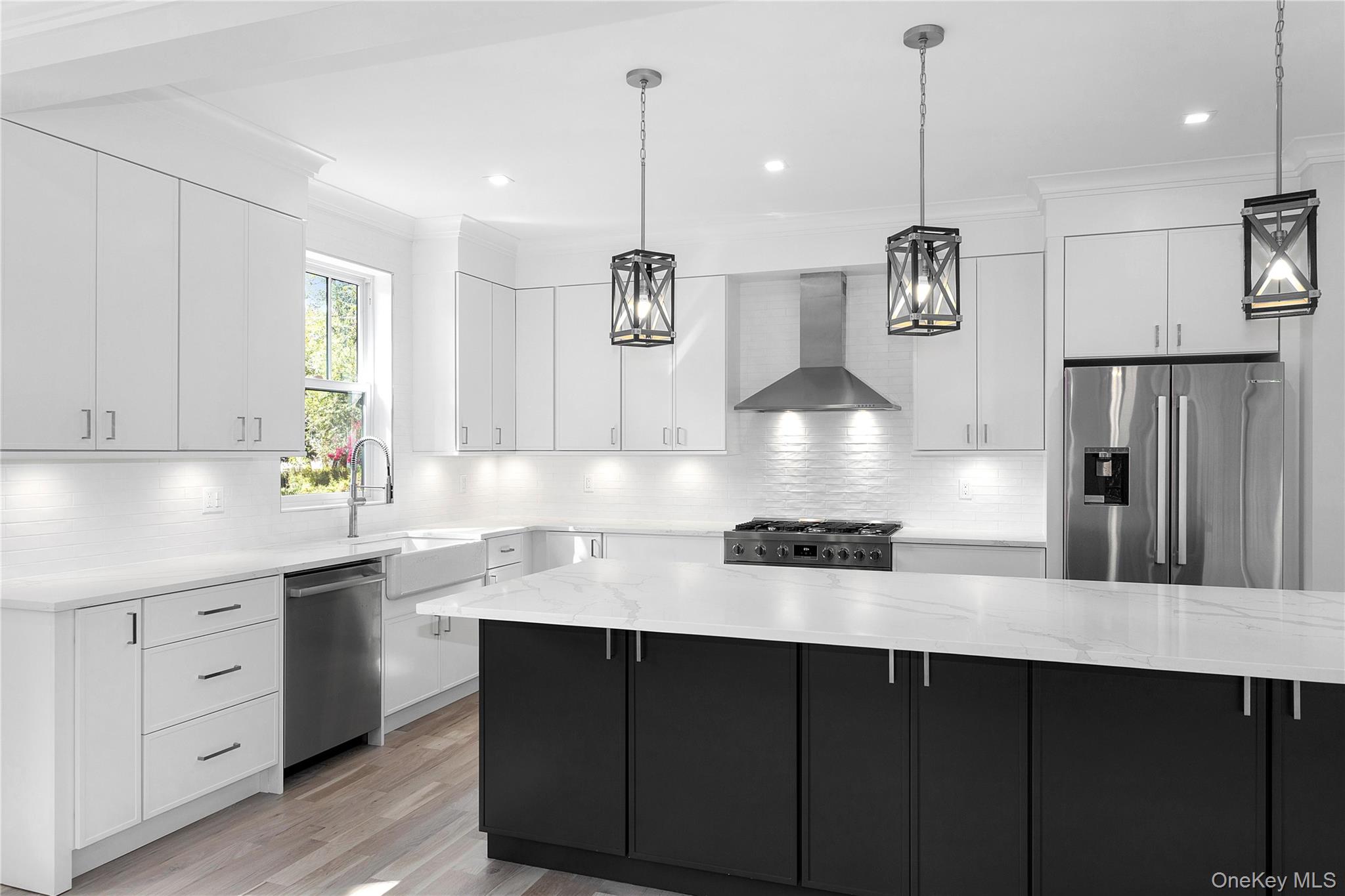 265 Arshamomaque Avenue, Southold, NY 11971