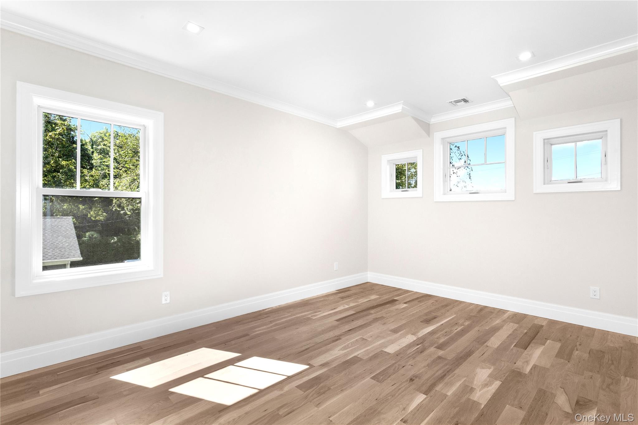 265 Arshamomaque Avenue, Southold, NY 11971