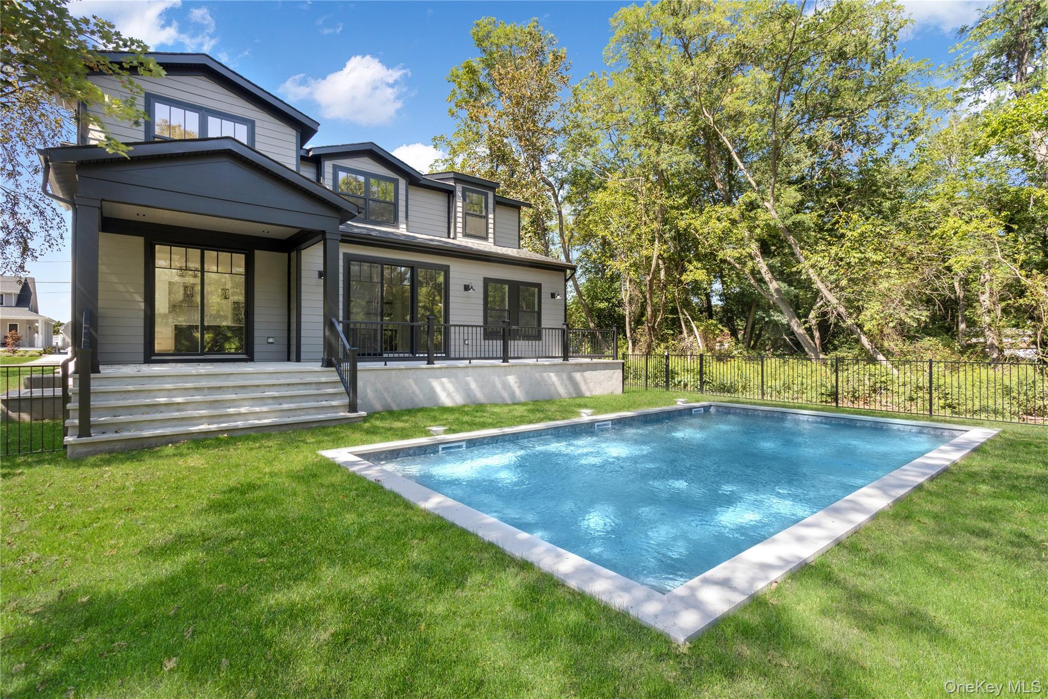 265 Arshamomaque Avenue, Southold, NY 11971