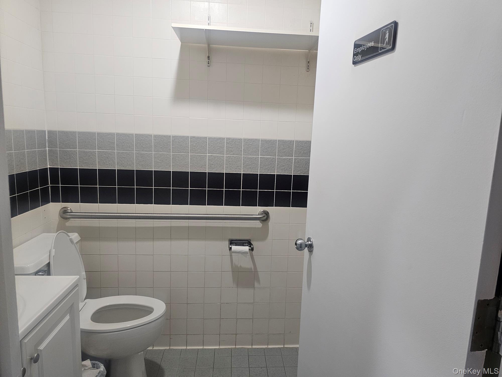 510 Montauk Highway # H, West Islip, NY 11795