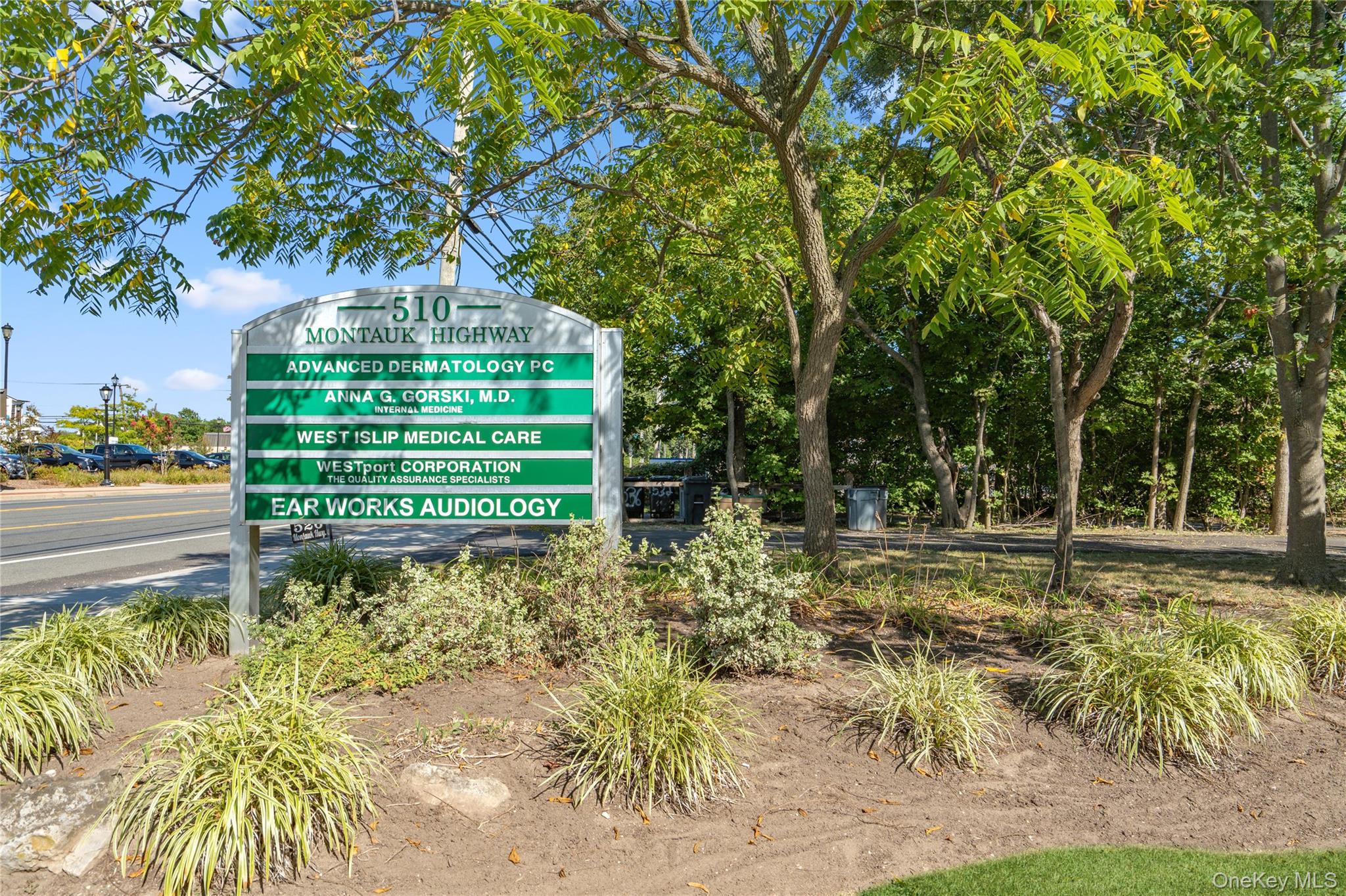 510 Montauk Highway # H, West Islip, NY 11795