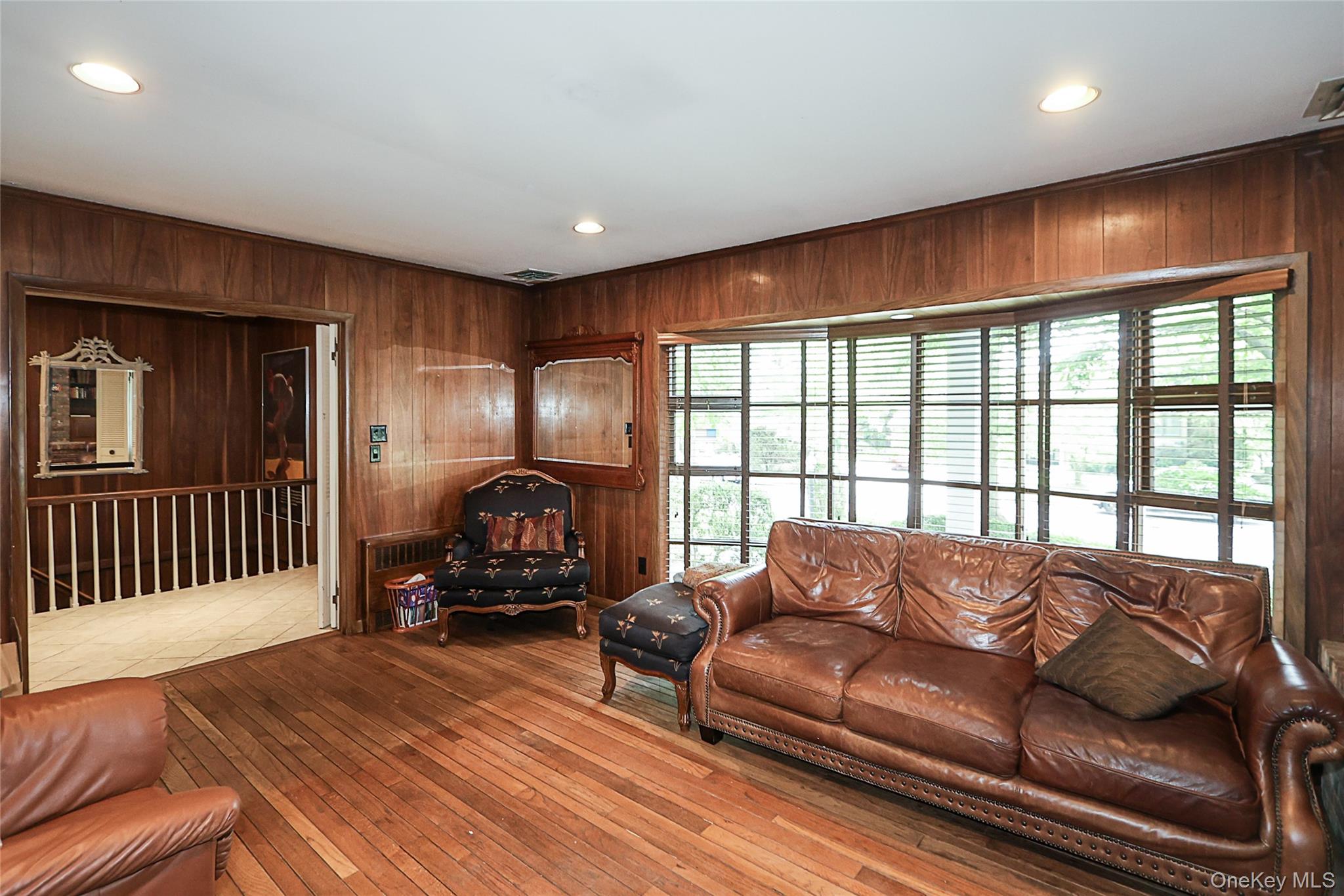 245 Birch Drive # roslyn, Roslyn, NY 11576