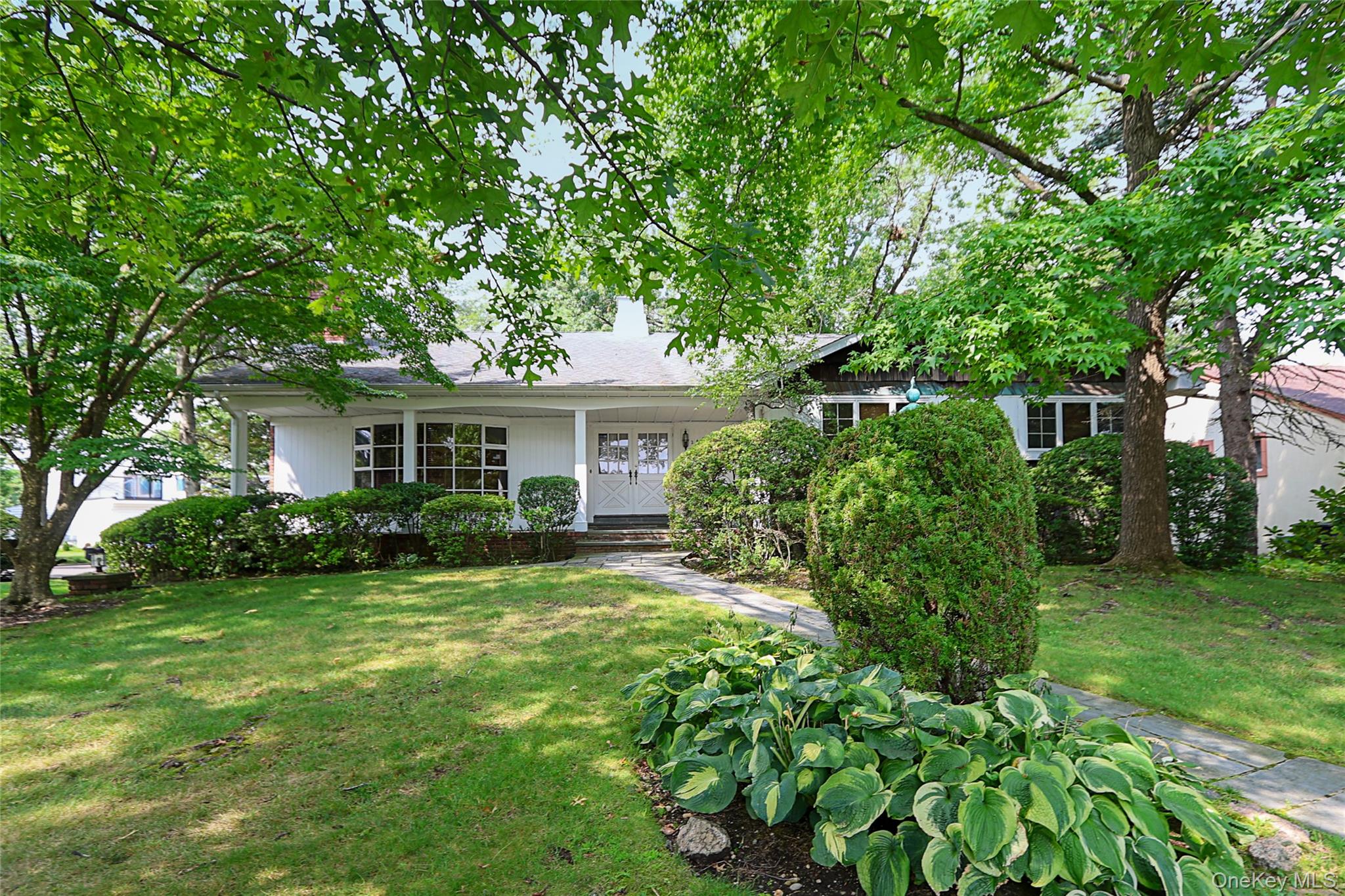 245 Birch Drive # roslyn, Roslyn, NY 11576