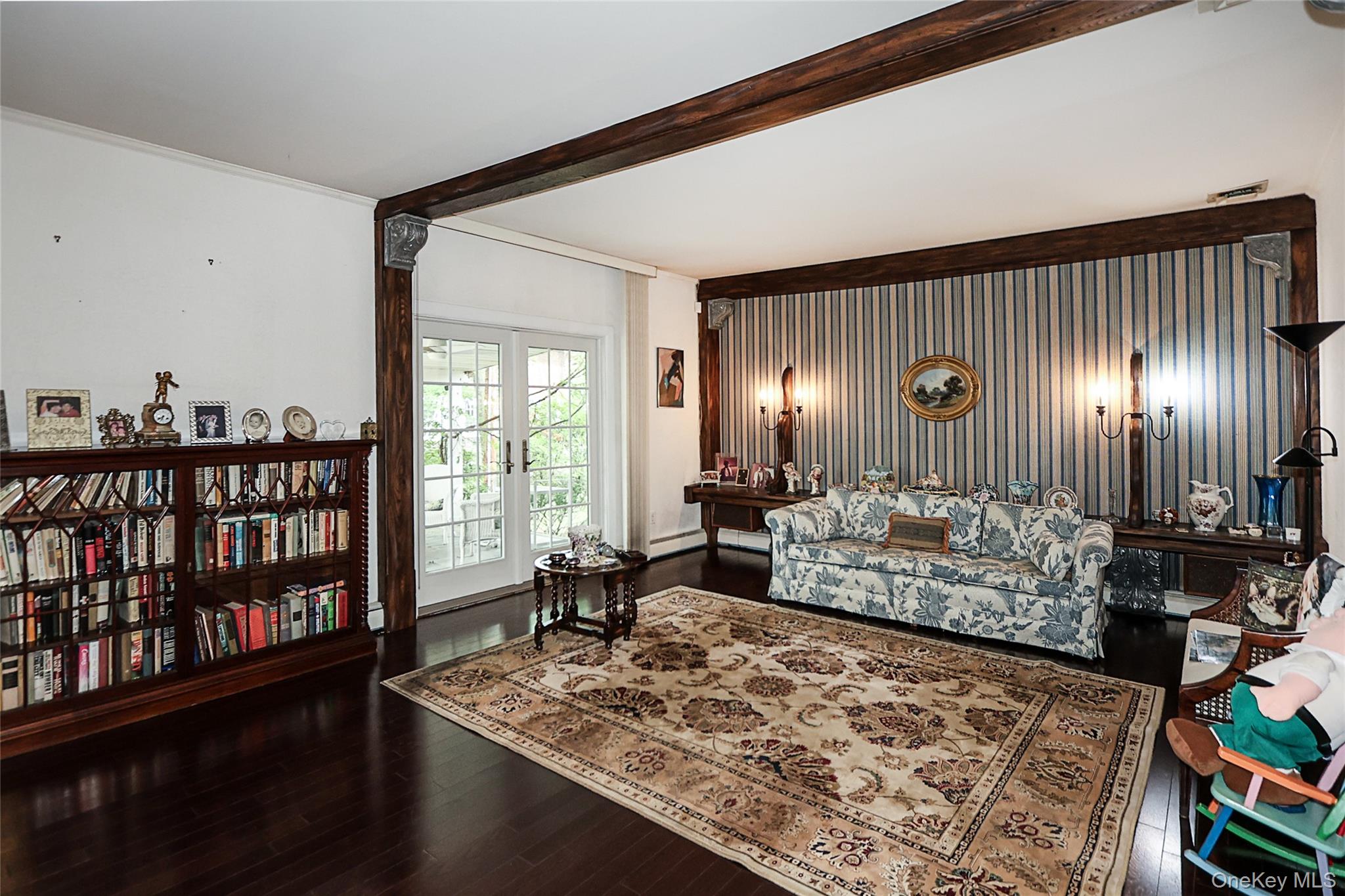 245 Birch Drive # roslyn, Roslyn, NY 11576