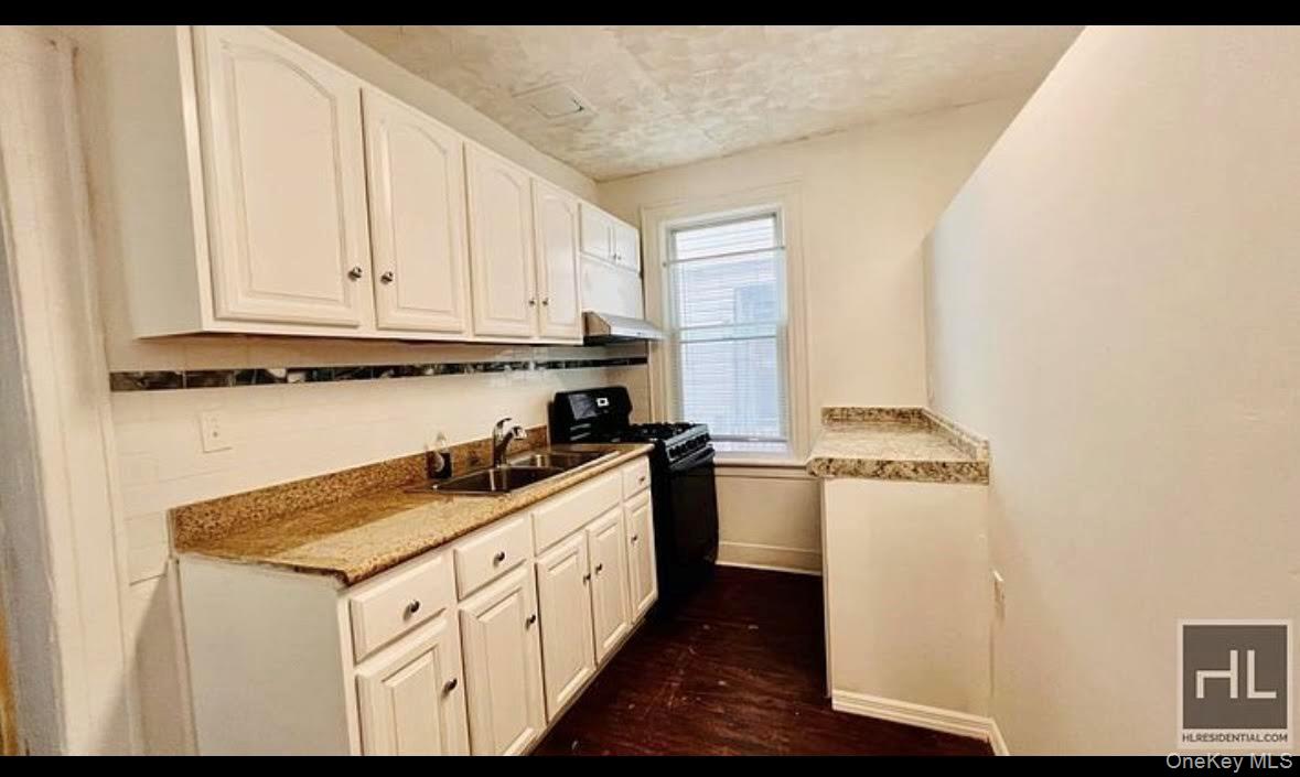 17508 93rd Avenue, Hollis, NY 11433