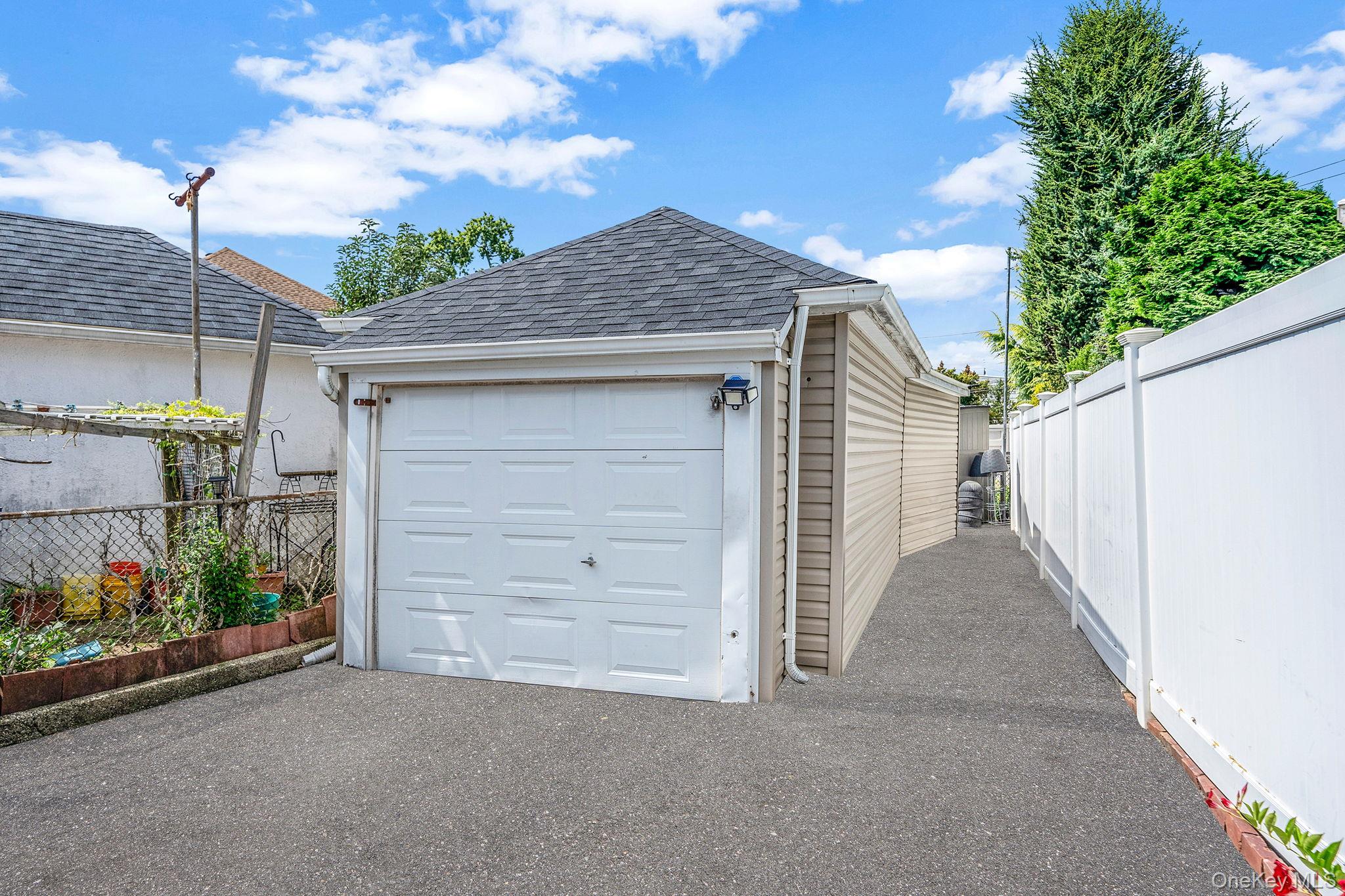 58 N Montague Street, Valley Stream, NY 11580