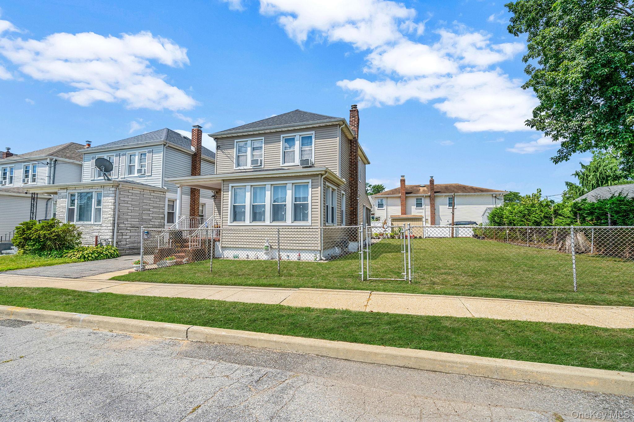 58 N Montague Street, Valley Stream, NY 11580