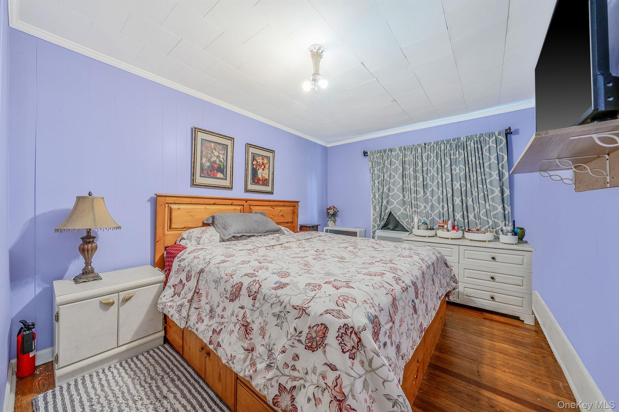 58 N Montague Street, Valley Stream, NY 11580