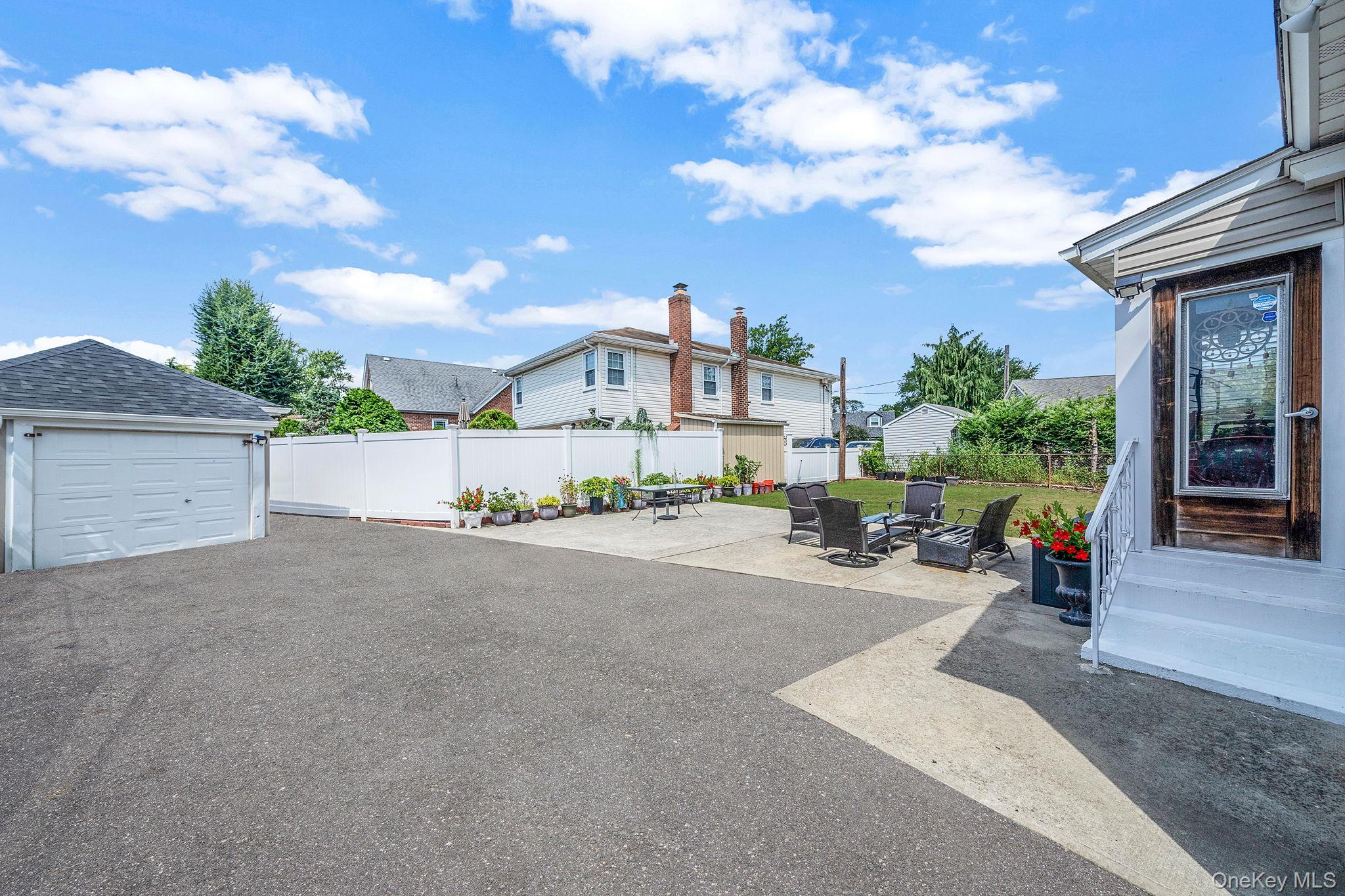 58 N Montague Street, Valley Stream, NY 11580