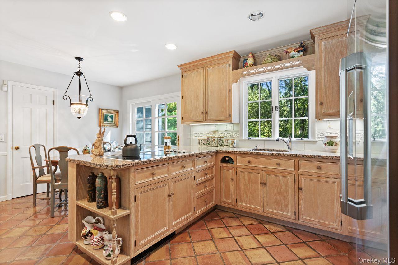 12 Stonewall Court, South Salem, NY 10590