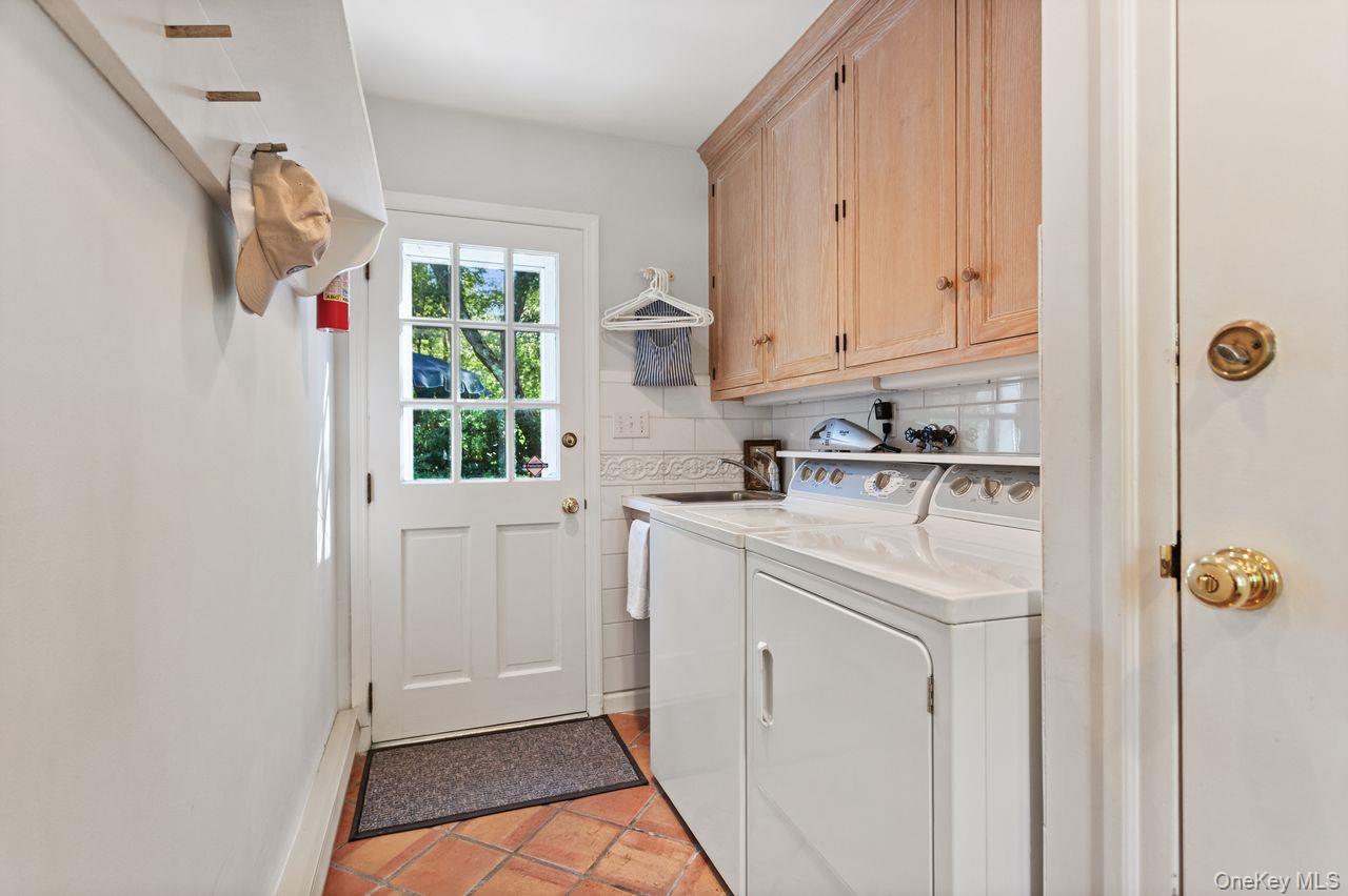 12 Stonewall Court, South Salem, NY 10590