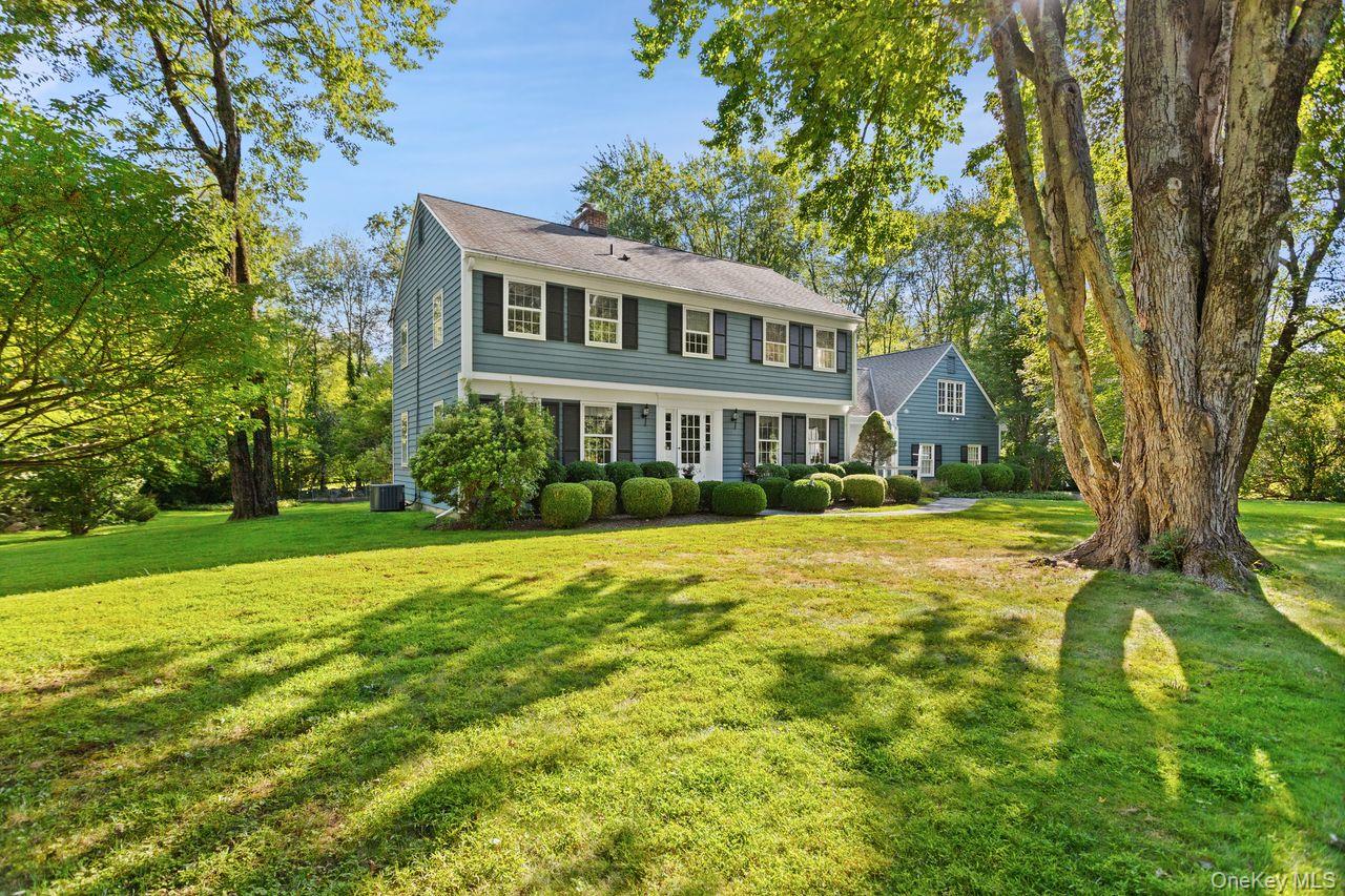 12 Stonewall Court, South Salem, NY 10590