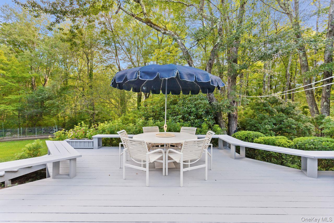 12 Stonewall Court, South Salem, NY 10590