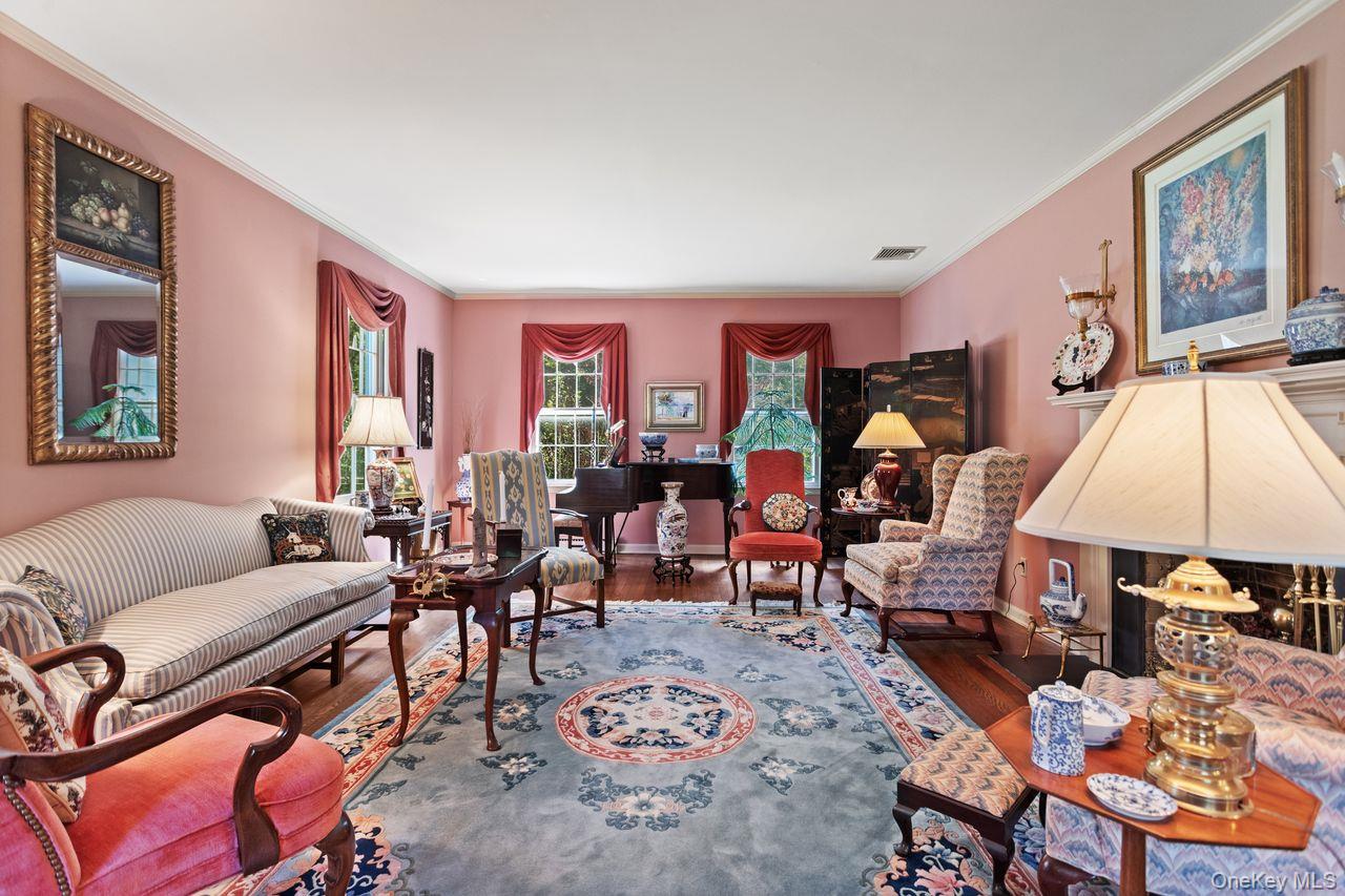 12 Stonewall Court, South Salem, NY 10590