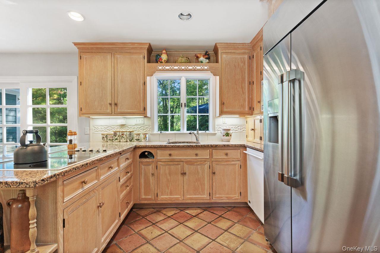 12 Stonewall Court, South Salem, NY 10590