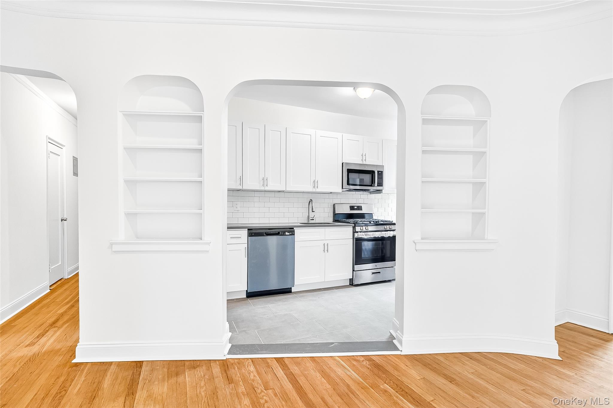 190 E Mosholu Parkway S # 3C, Bronx, NY 10458