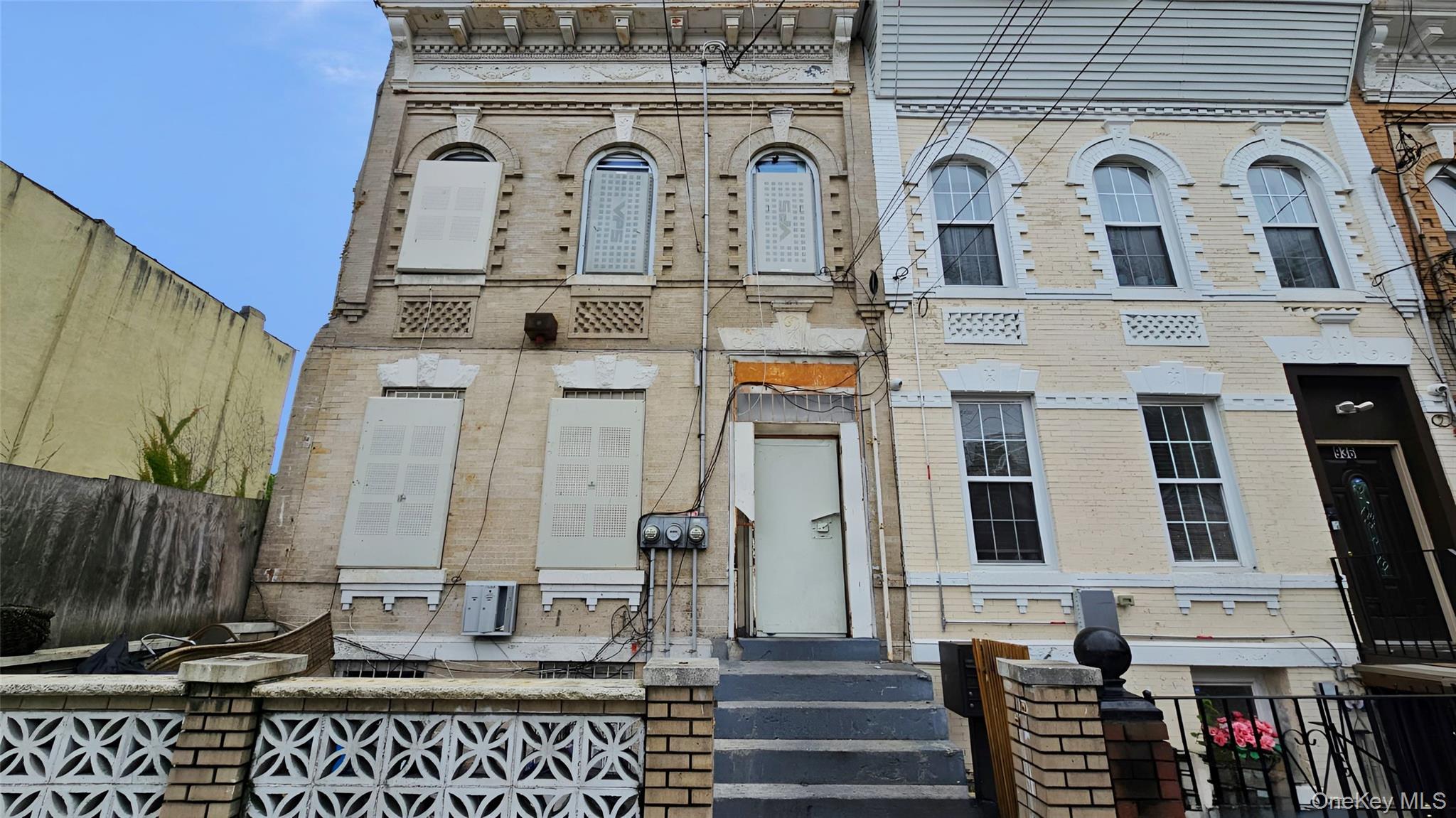 938 Dumont Avenue, Brooklyn, NY 11207