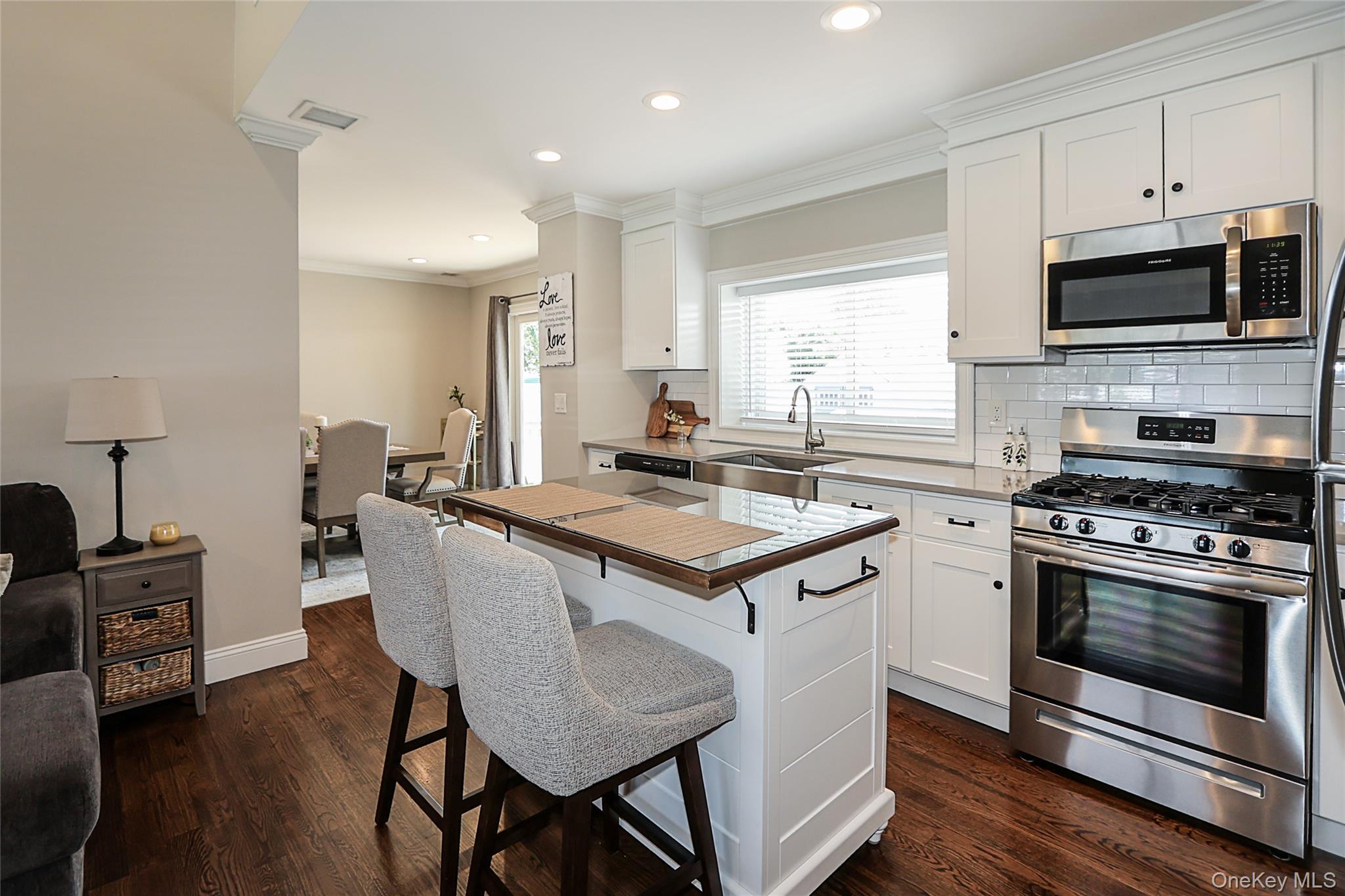 1057 Thompson Drive, Bay Shore, NY 11706