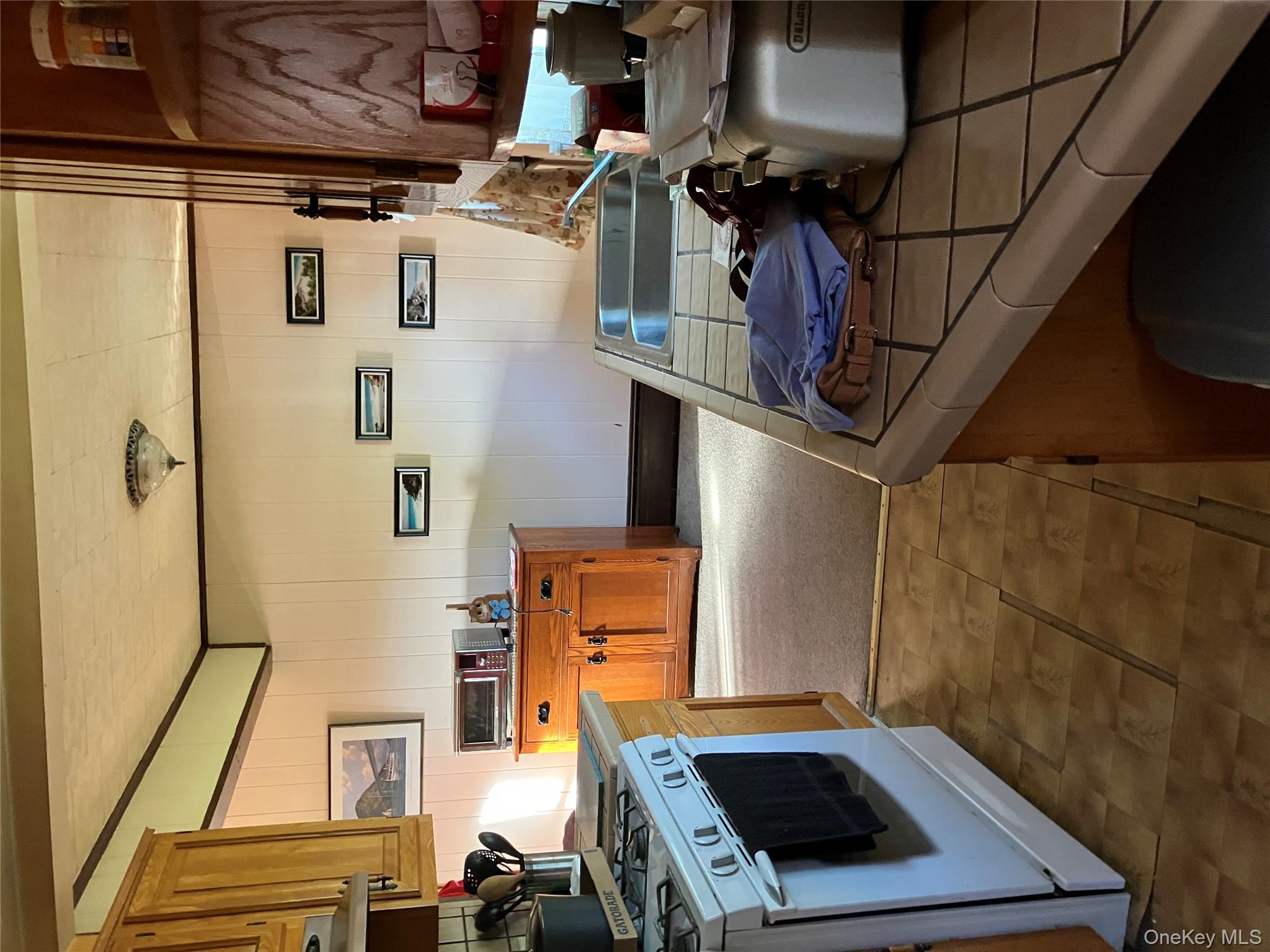 119 Cherrywood Drive, Fishkill, NY 12524