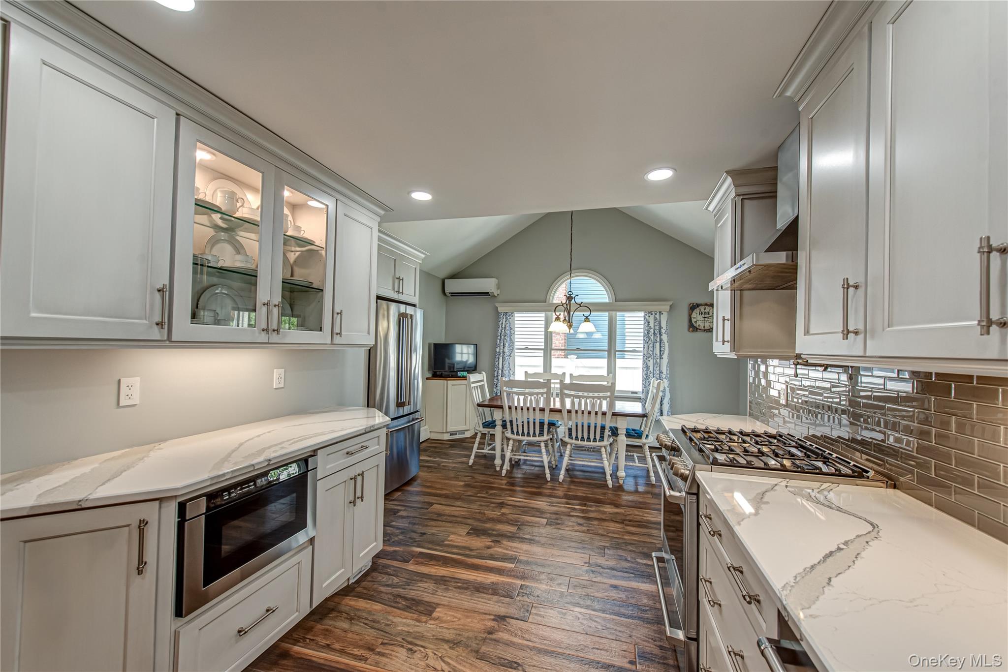 157 W 19th Street, Deer Park, NY 11729