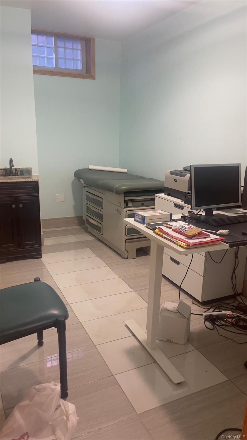 85-14 168th Street, Jamaica Hills, NY 11432