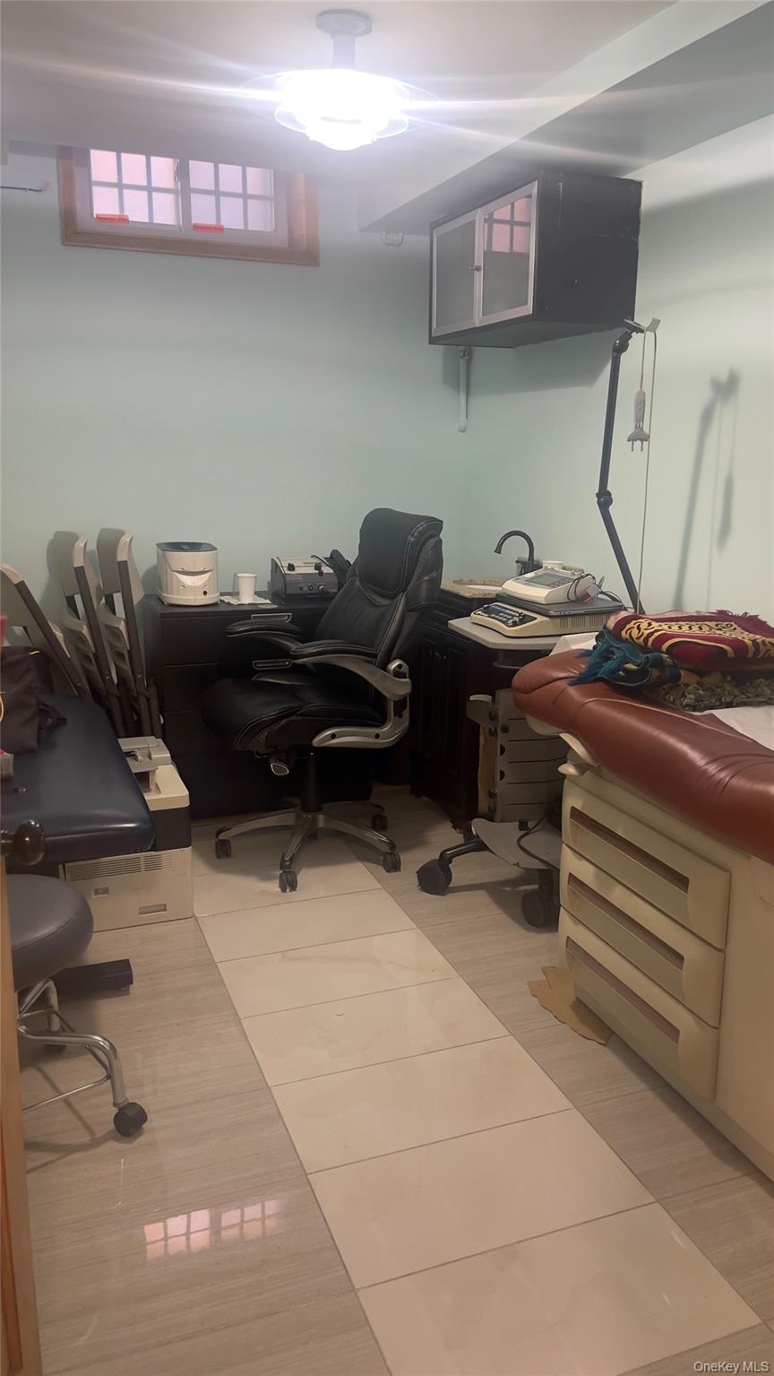 85-14 168th Street, Jamaica Hills, NY 11432