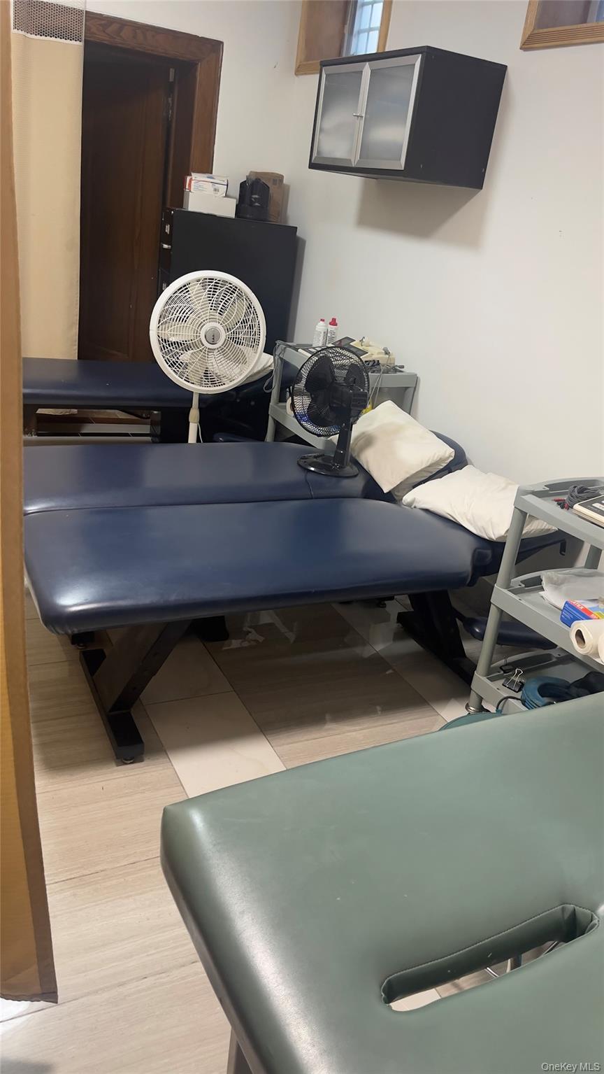 85-14 168th Street, Jamaica Hills, NY 11432