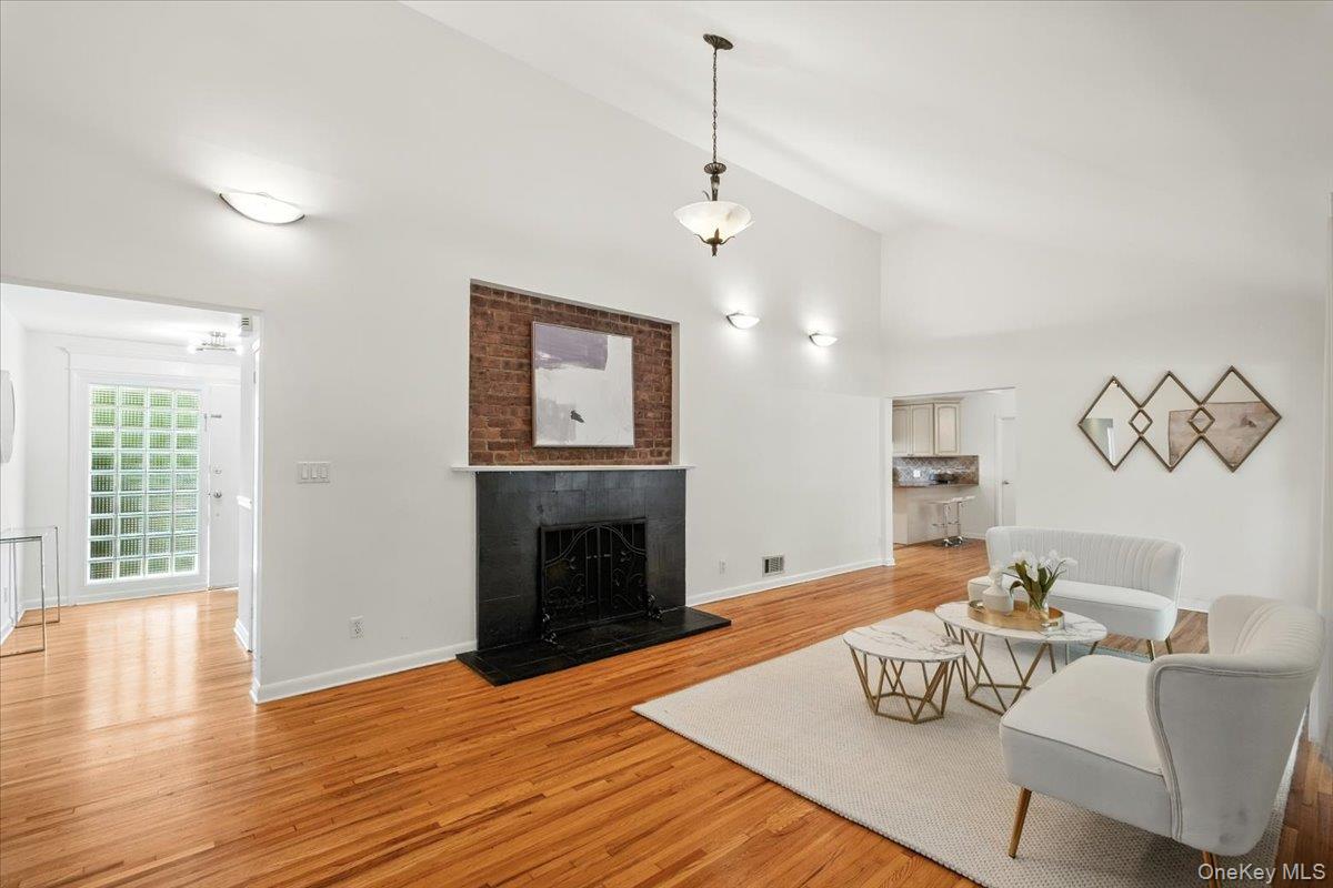 429 Grand Boulevard, Scarsdale, NY 10583