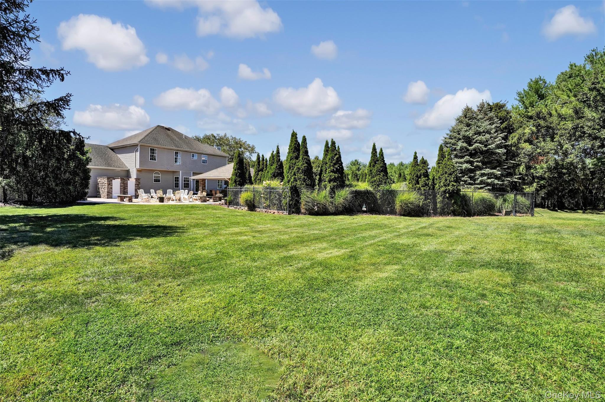 2 Derby Court, Aquebogue, NY 11931