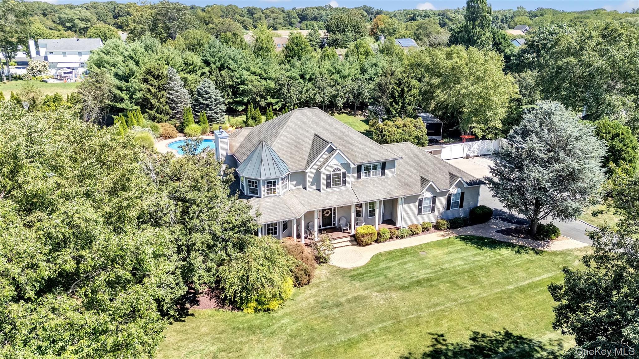 2 Derby Court, Aquebogue, NY 11931