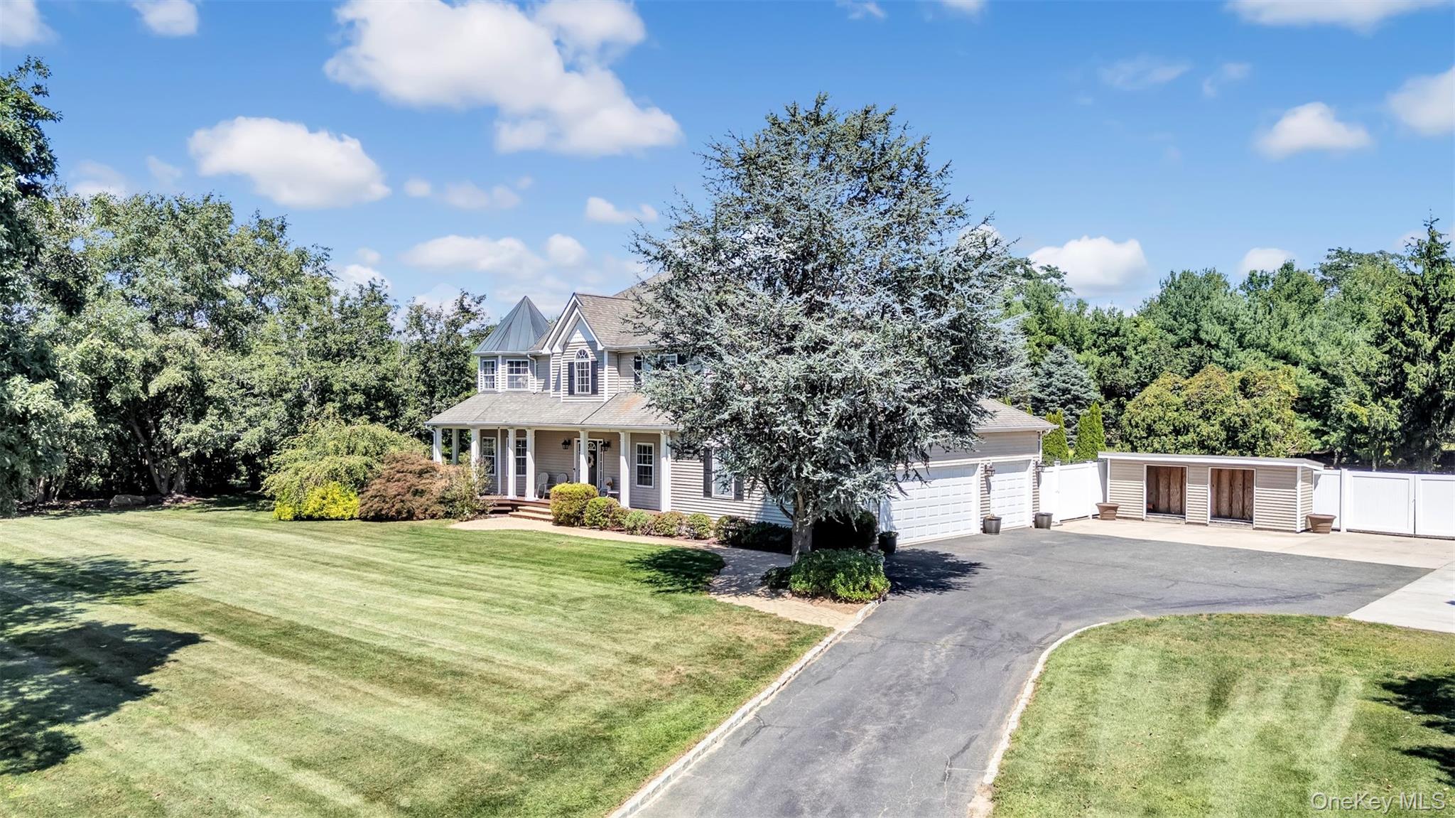 2 Derby Court, Aquebogue, NY 11931