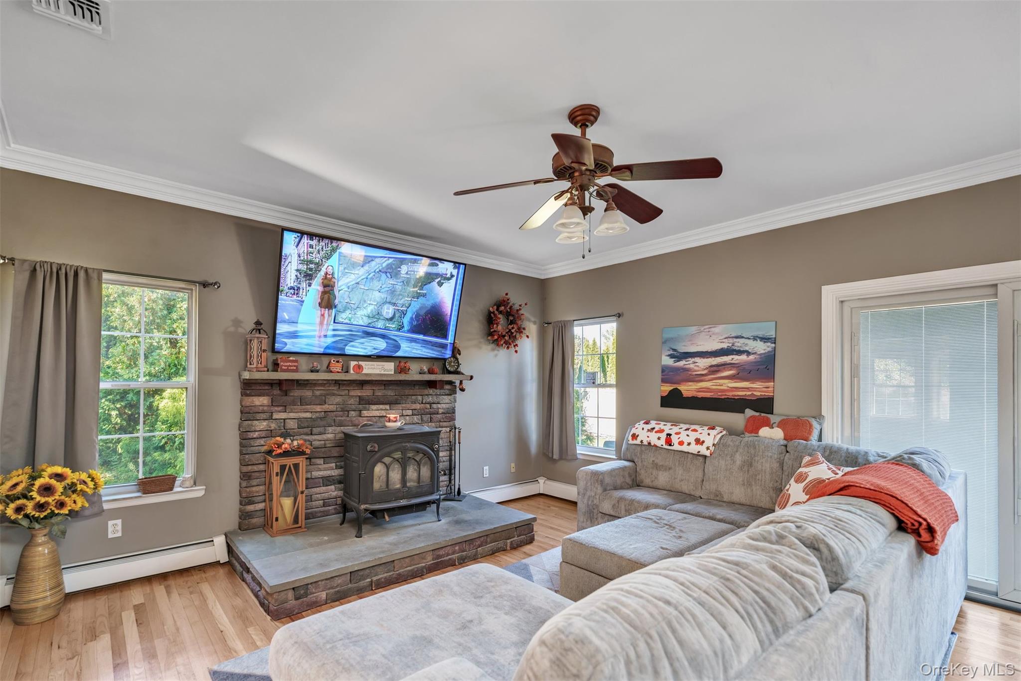 2 Derby Court, Aquebogue, NY 11931