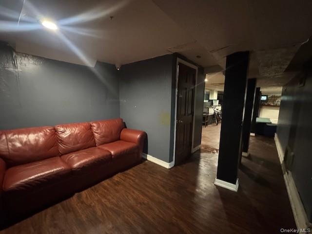 194-01 Linden Blvd, Saint Albans, NY 11412