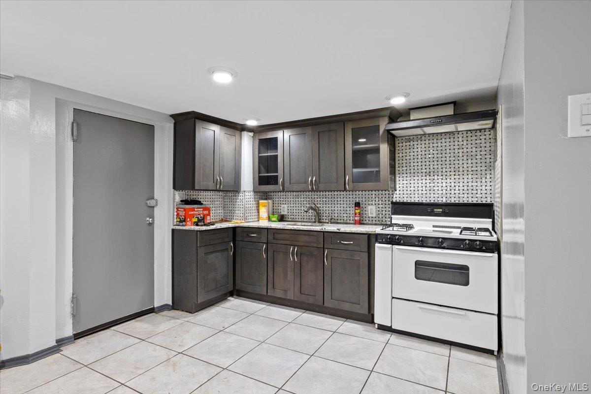 515 E 26th Street, Brooklyn, NY 11210